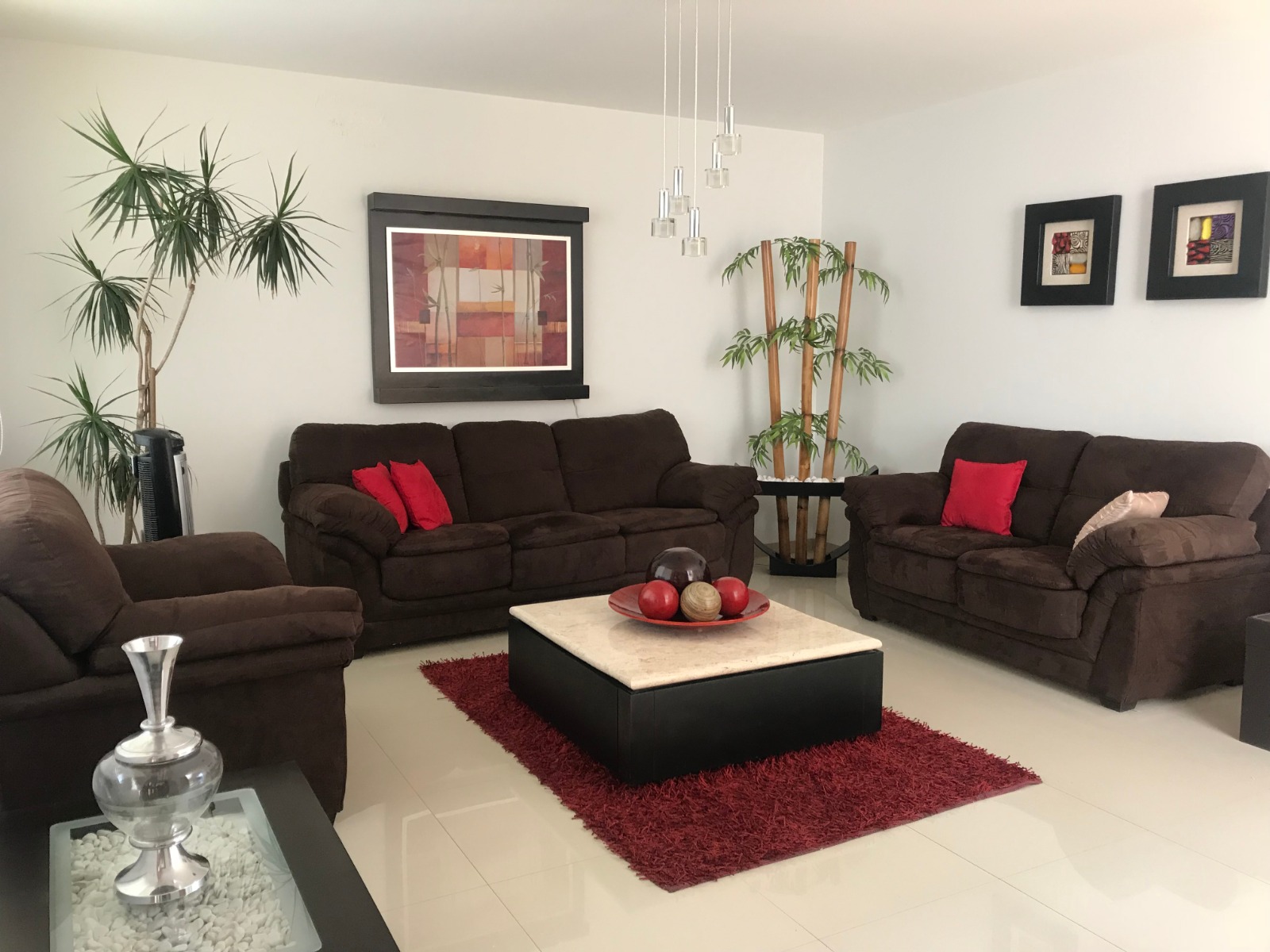 VENTA CASA EN MILENIO III EN CONDOMINIO, AMUEBLADA O SIN AMUEBLAR