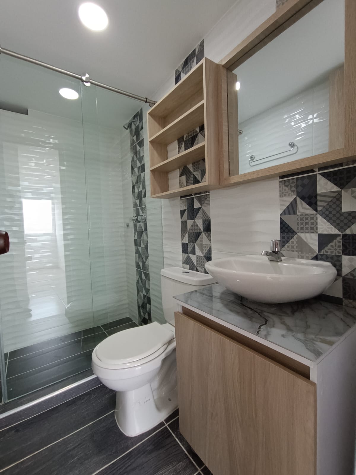 VENDO APARTAMENTO EN PISO 14 AL SUR DE CALI - CIUDAD 2000