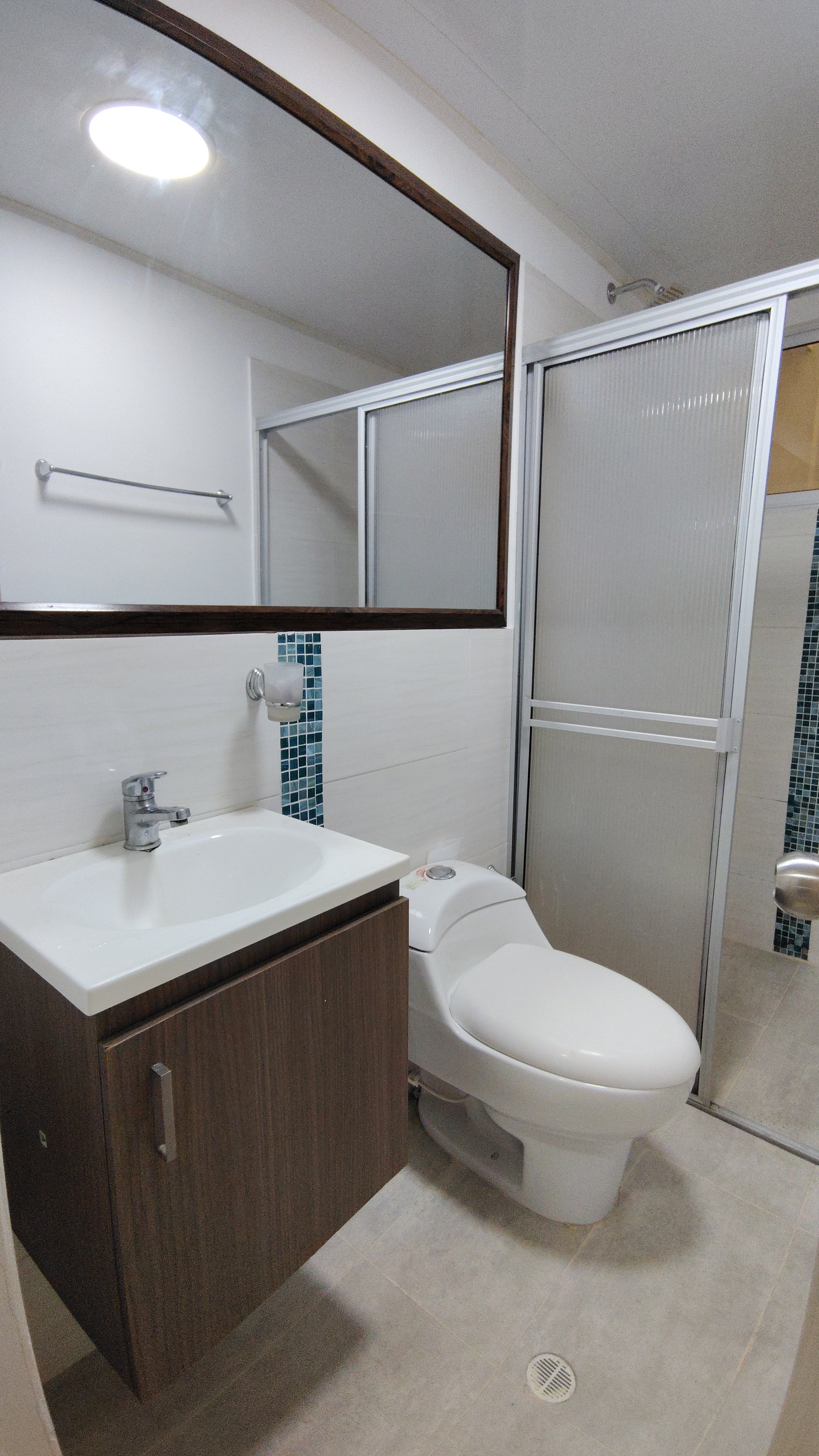 ARRIENDO ESTUDIO  EN EL BARRO EL INGENI  203