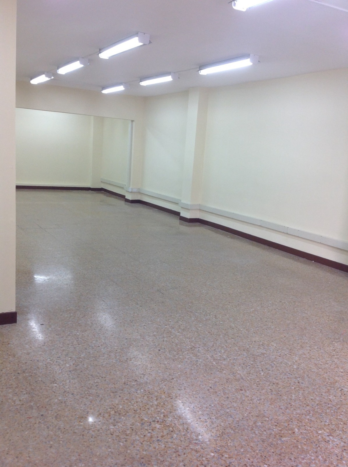 ARRIENDO LOCAL COMERCIAL AL SUR DE CALI BARRIO EL CEDRO