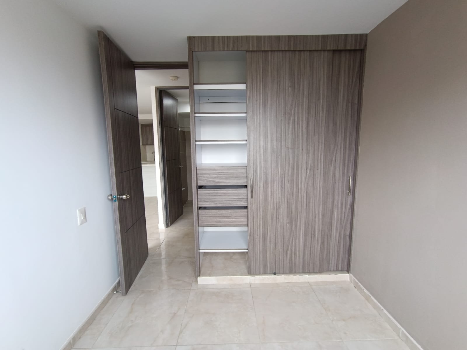 ARRIENDO APARTAMENTO EN CR ARRAYANES - PARQUE NATURA