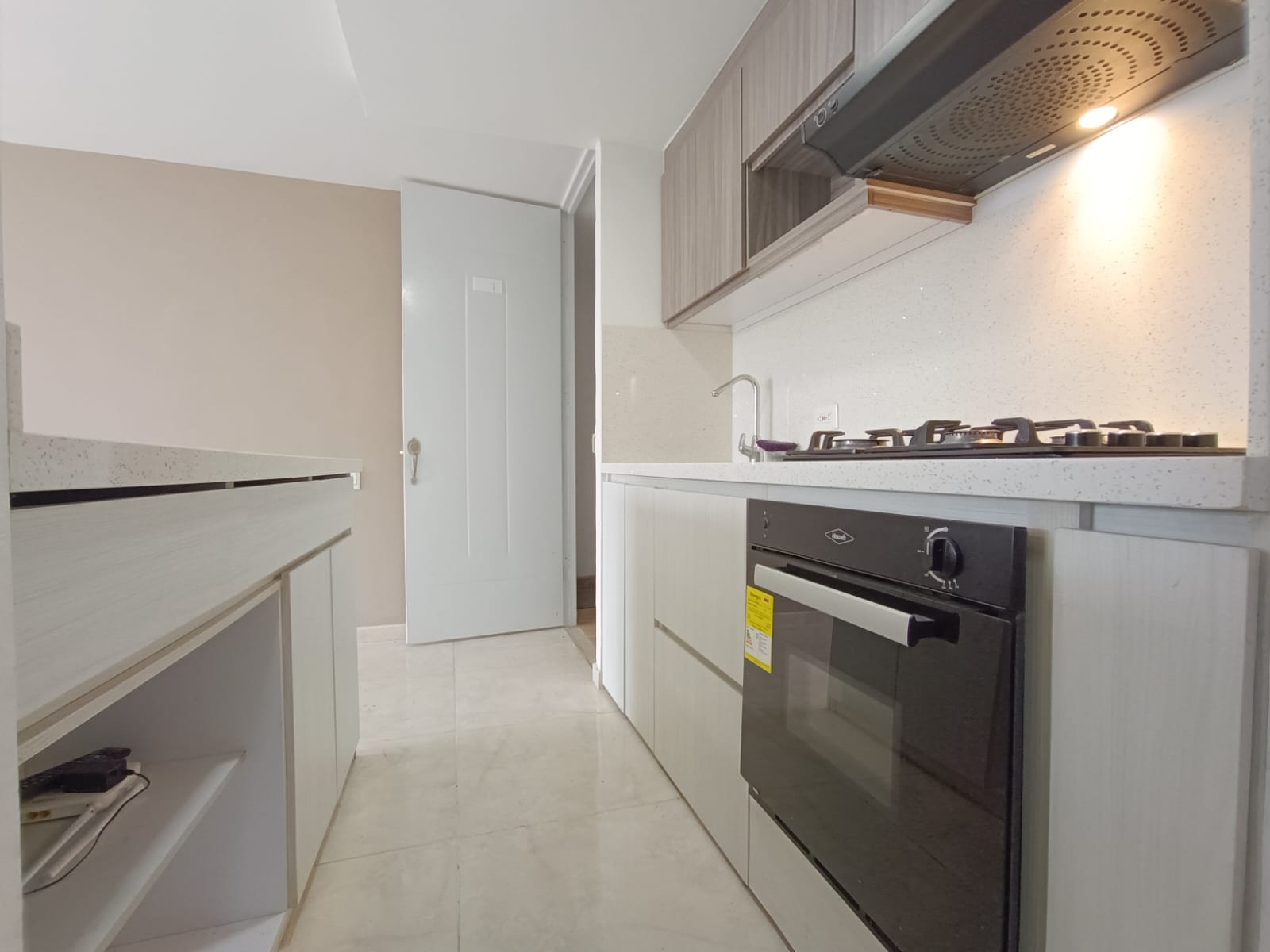 ARRIENDO APARTAMENTO EN CR ARRAYANES - PARQUE NATURA