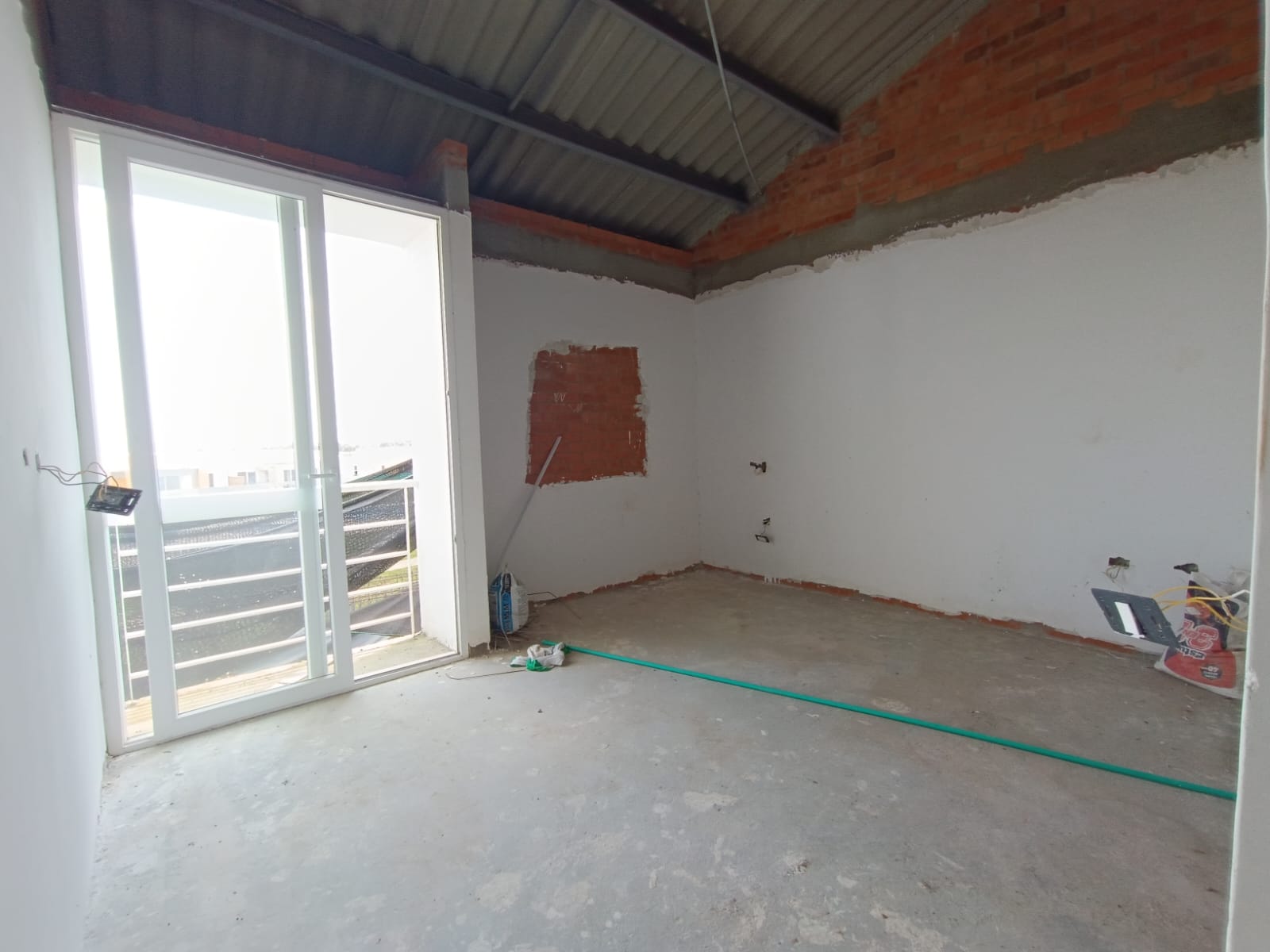 Oportunidad de inversión en El Castillo–Diseña la casa de tus sueños.