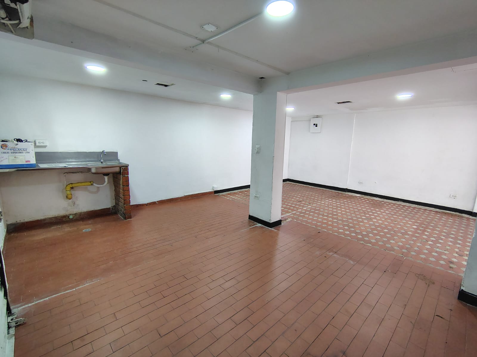 LOCAL ESQUINERO PARA ARRIENDO AL SUR DE CALI EN EL BARRIO CAMINO REAL