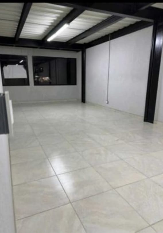 ARRIENDO BODEGA  BARRIO BRETAÑA - CALI