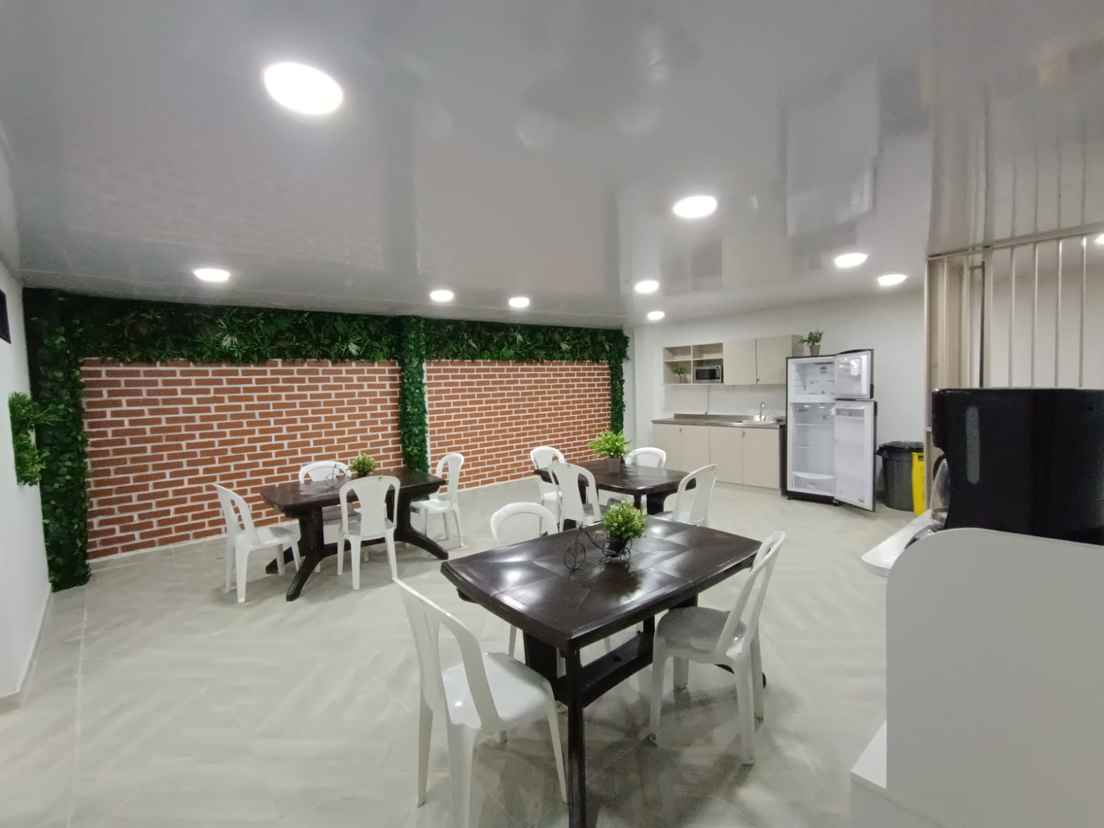 OFICINA PARA ARRIENDO EN EL BARRIO LA FLORA PARA CALL CENTER