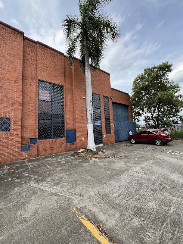 Bodega en nodo Industrial Yumbo