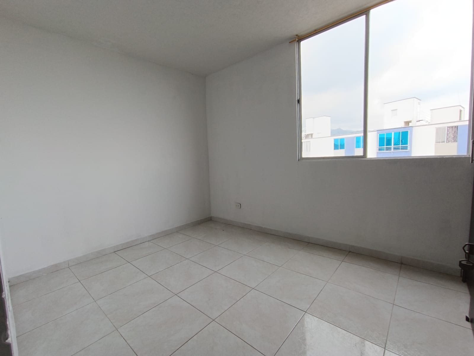APARTAMENTO PARA VENTA EN EL BARRIO LA ESTANCIA - YUMBO-VALLE.