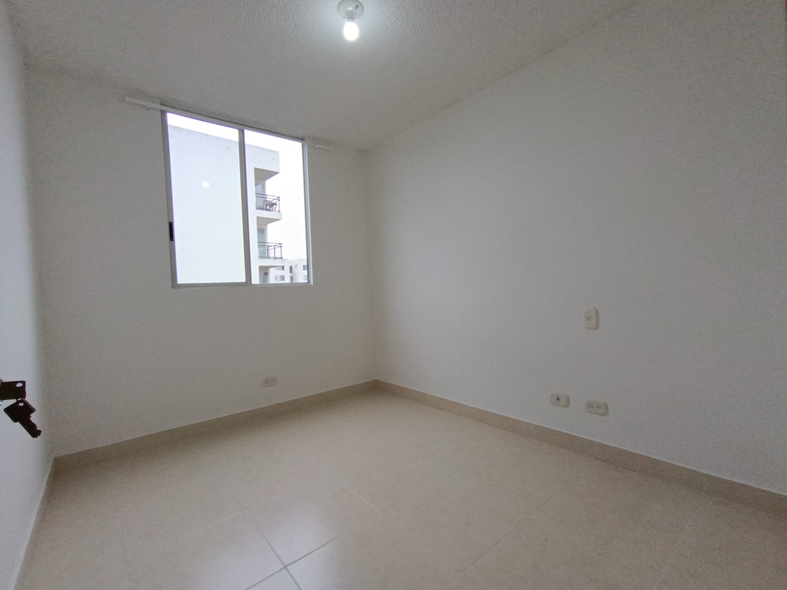 APARTAMENTO ARRIENDO EN LA UNIDAD BARCHARA-CIUDAD GUABINAS