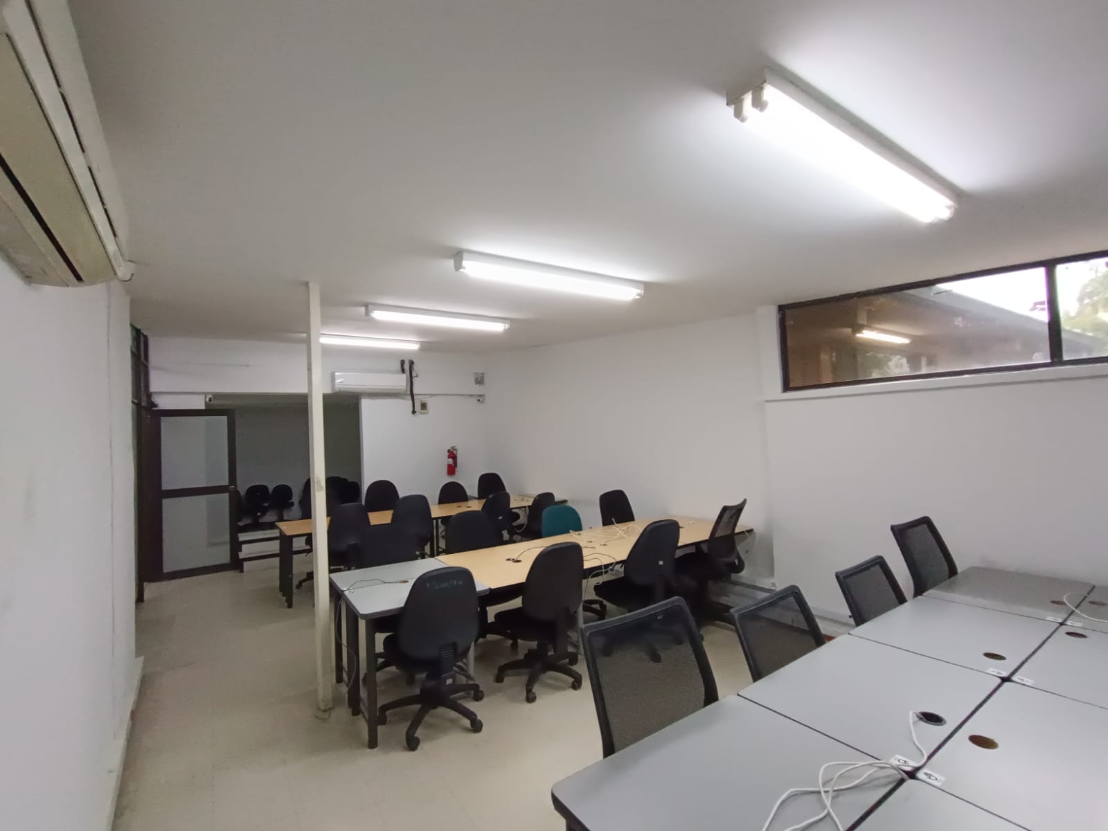 OFICINA PARA ARRIENDO EN EL BARRIO LA FLORA