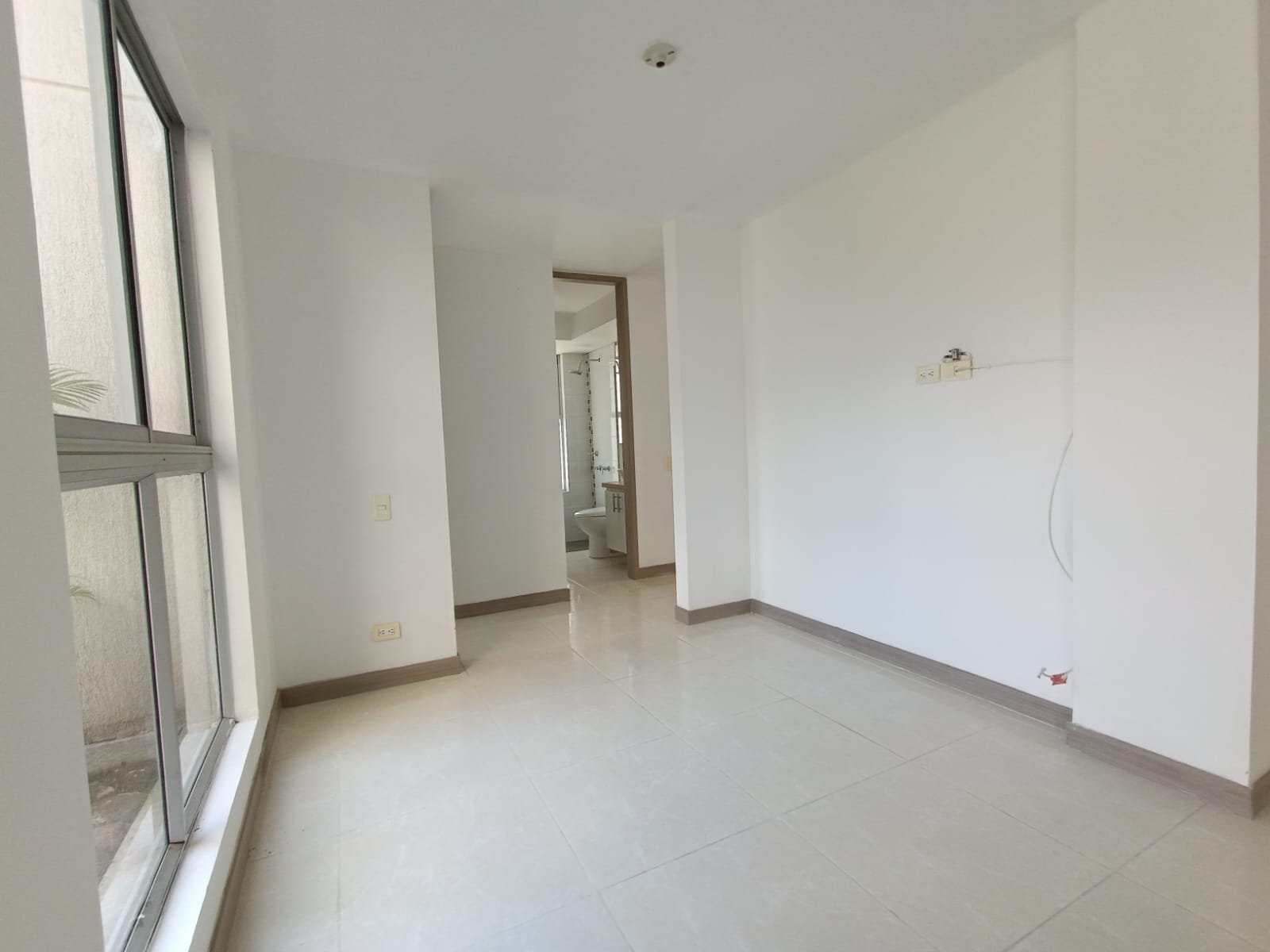 APARTAMENTO PARA ARRIENDO EN PRIMER PISO - PALMERAS DE VERDE ALFAGUARA