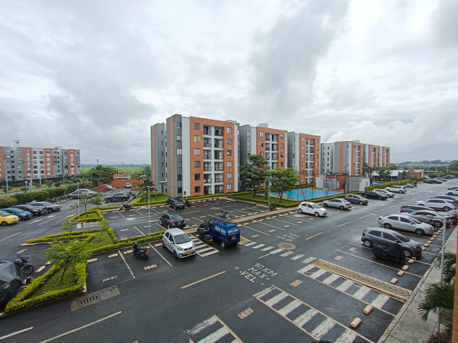 ARRIENDO APARTAMENTO EN CR ARRAYANES - PARQUE NATURA