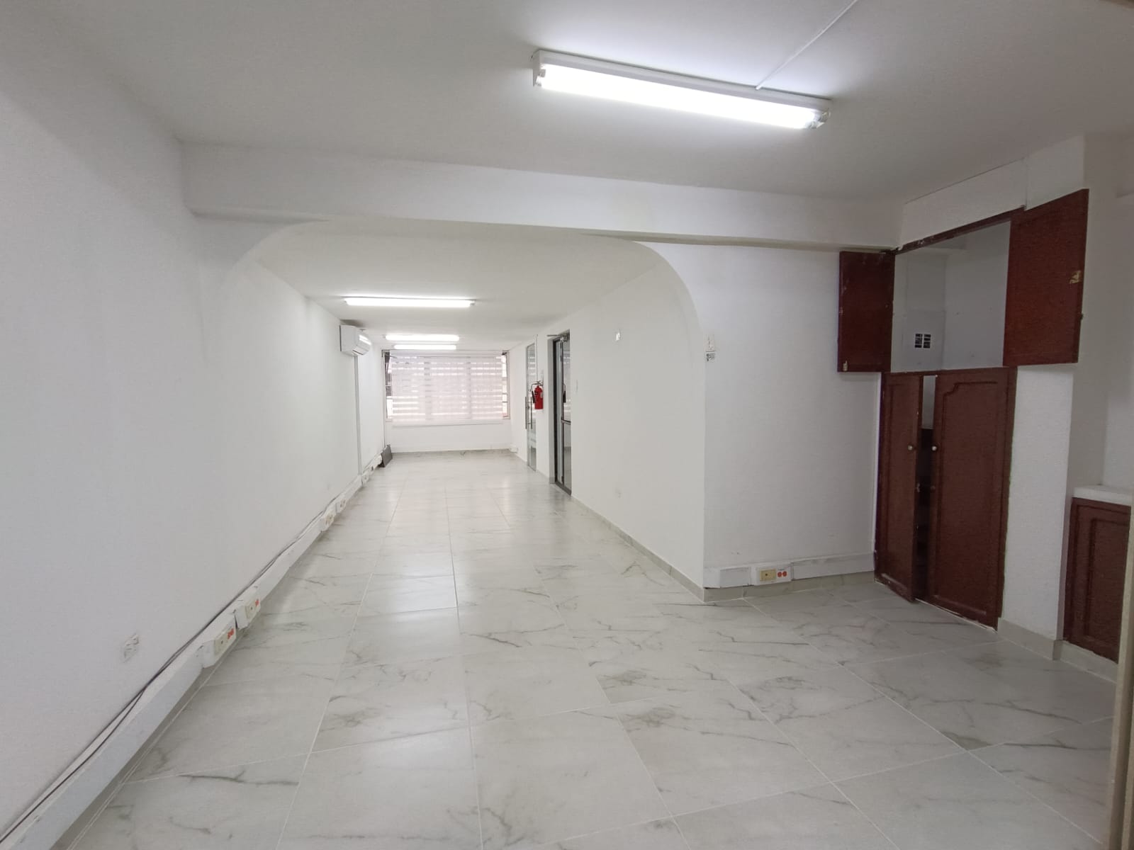 OFICINA PARA ARRIENDO EN EL BARRIO LA FLORA