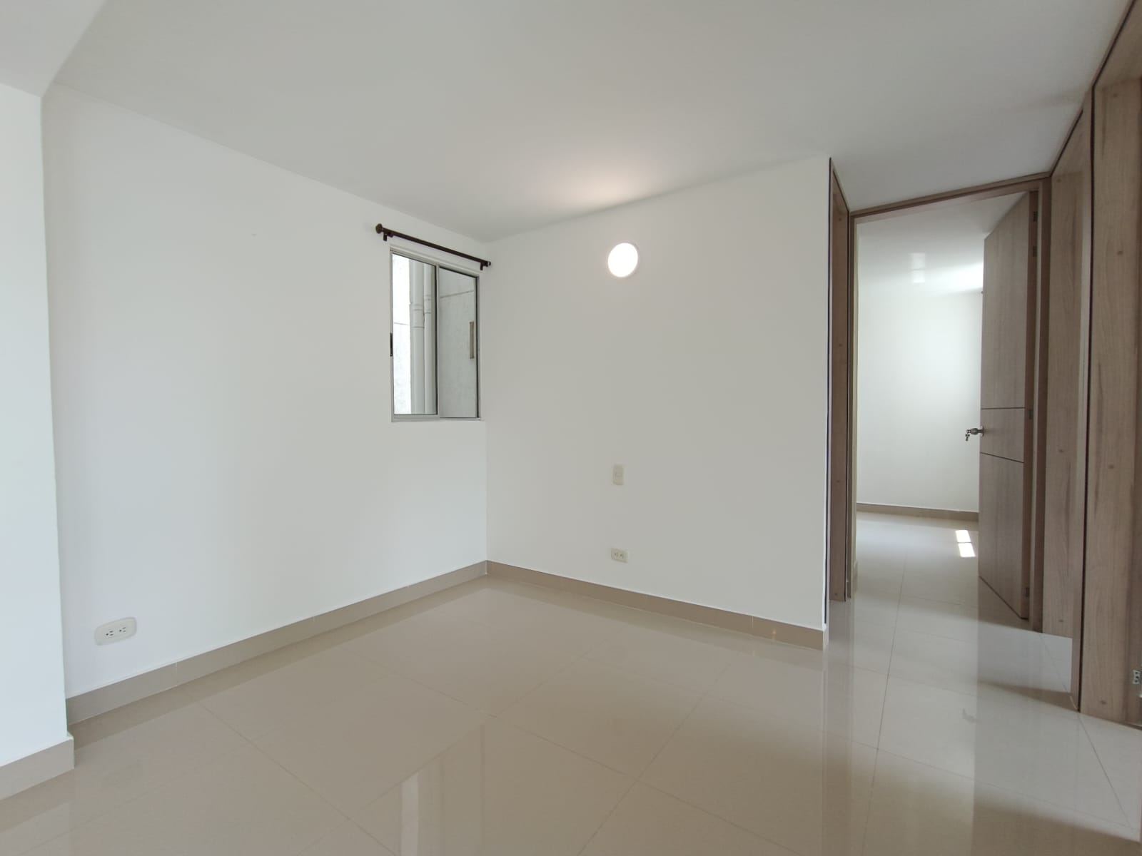 APARTAMENTO PARA ARRIENDO EN CIUDAD GUABINAS CR PAMPLONA