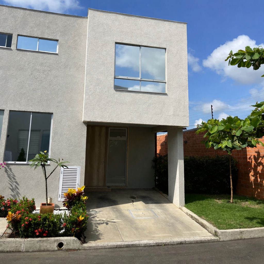 VENTA DE CASA EN EL CASTILLO CR KINKINA