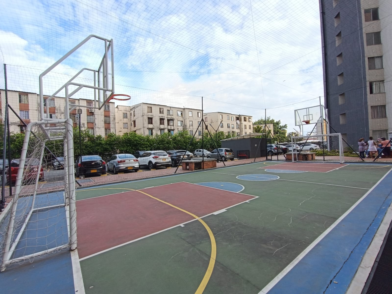 VENDO APARTAMENTO EN PISO 14 AL SUR DE CALI - CIUDAD 2000
