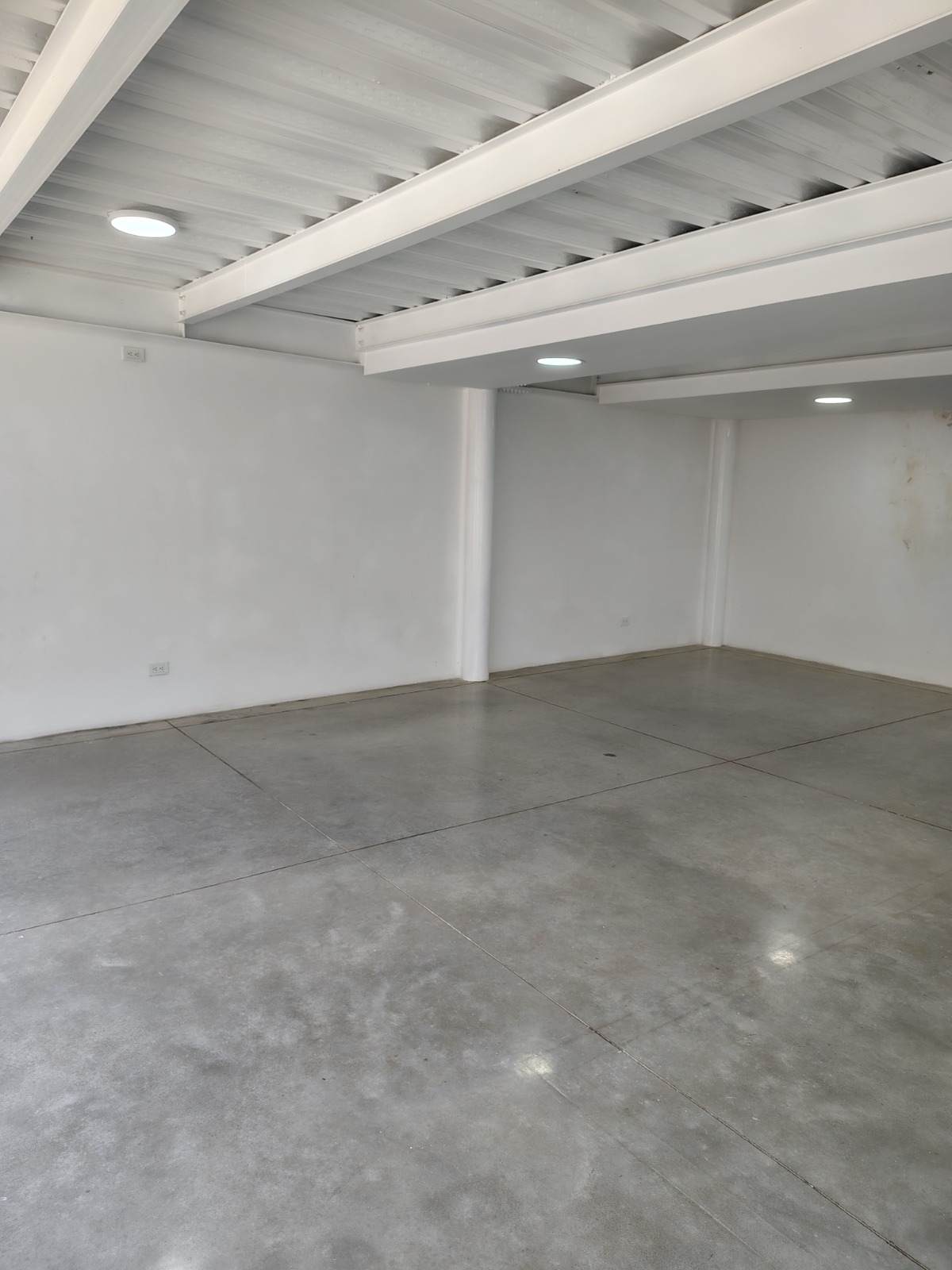 ARRIENDO CONSULTORIO EN SAN FERNANDO -CALI