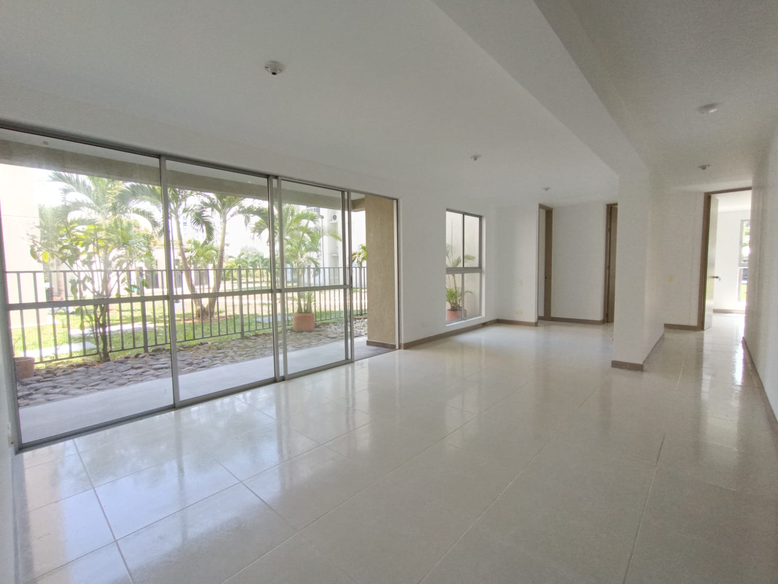 APARTAMENTO PARA ARRIENDO EN PRIMER PISO - PALMERAS DE VERDE ALFAGUARA