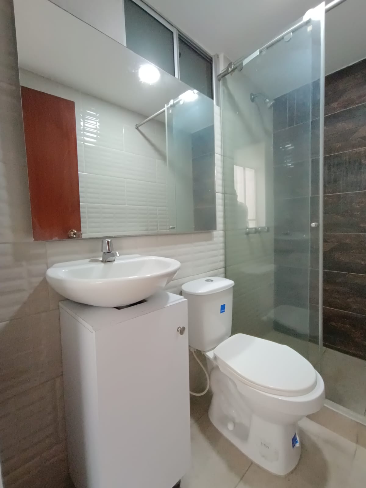 ARRIENDO APARTAMENTO EN CIUDAD GUABINAS - CR SALENTO