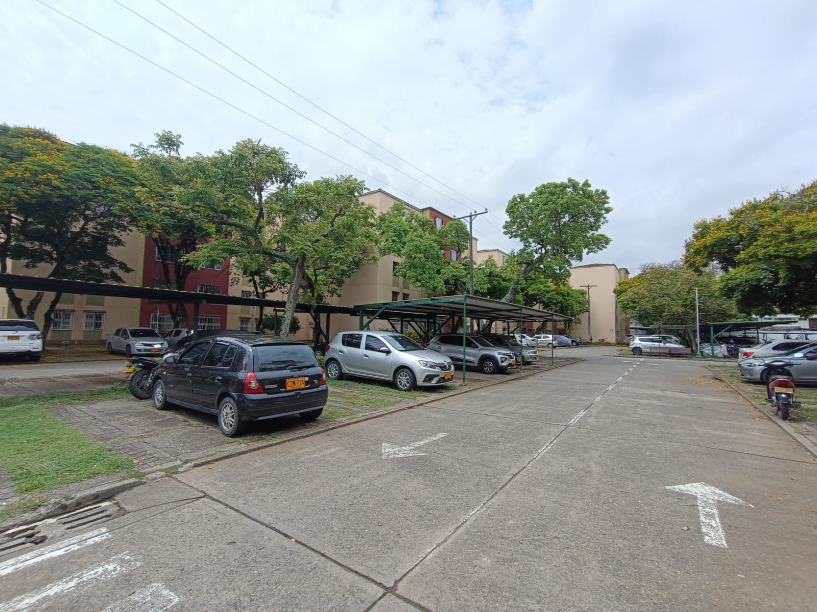 ARRIENDO APARTAMENTO AL SUR DE CALI - CR CARACOLIES