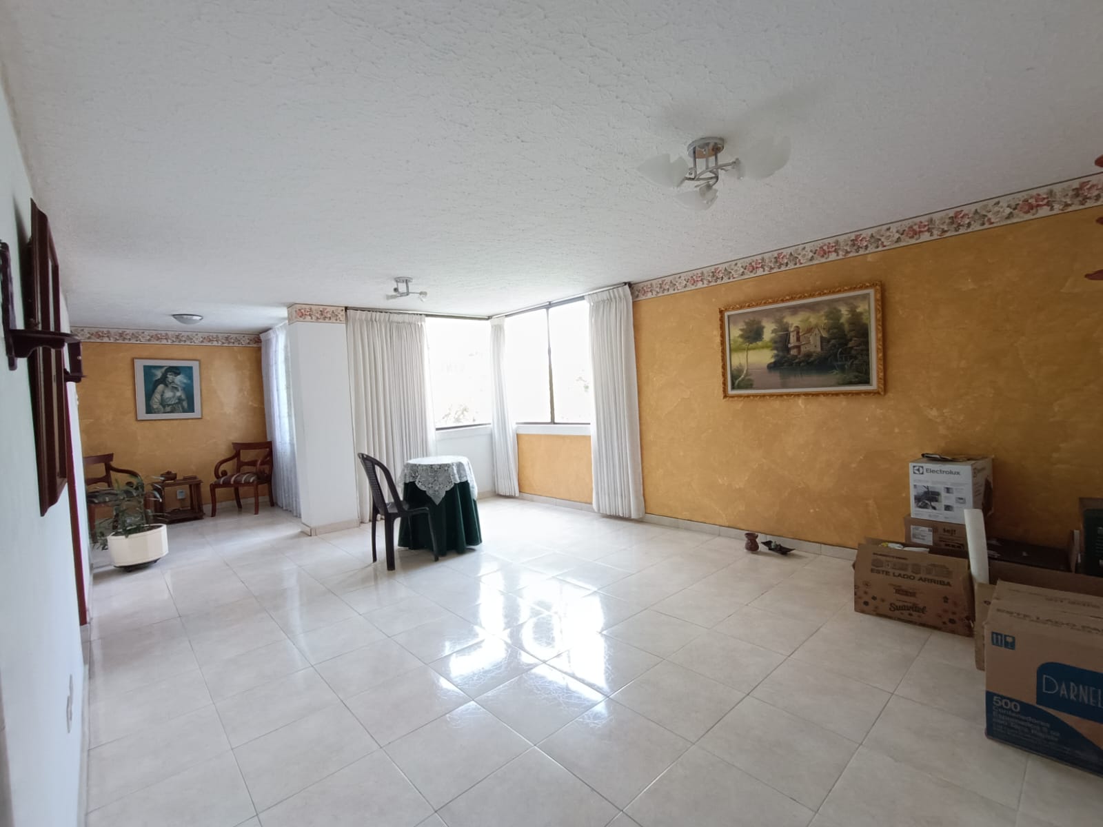 APARTAMENTO EN VENTA AL SUR DE CALI BARRIO CAPRI