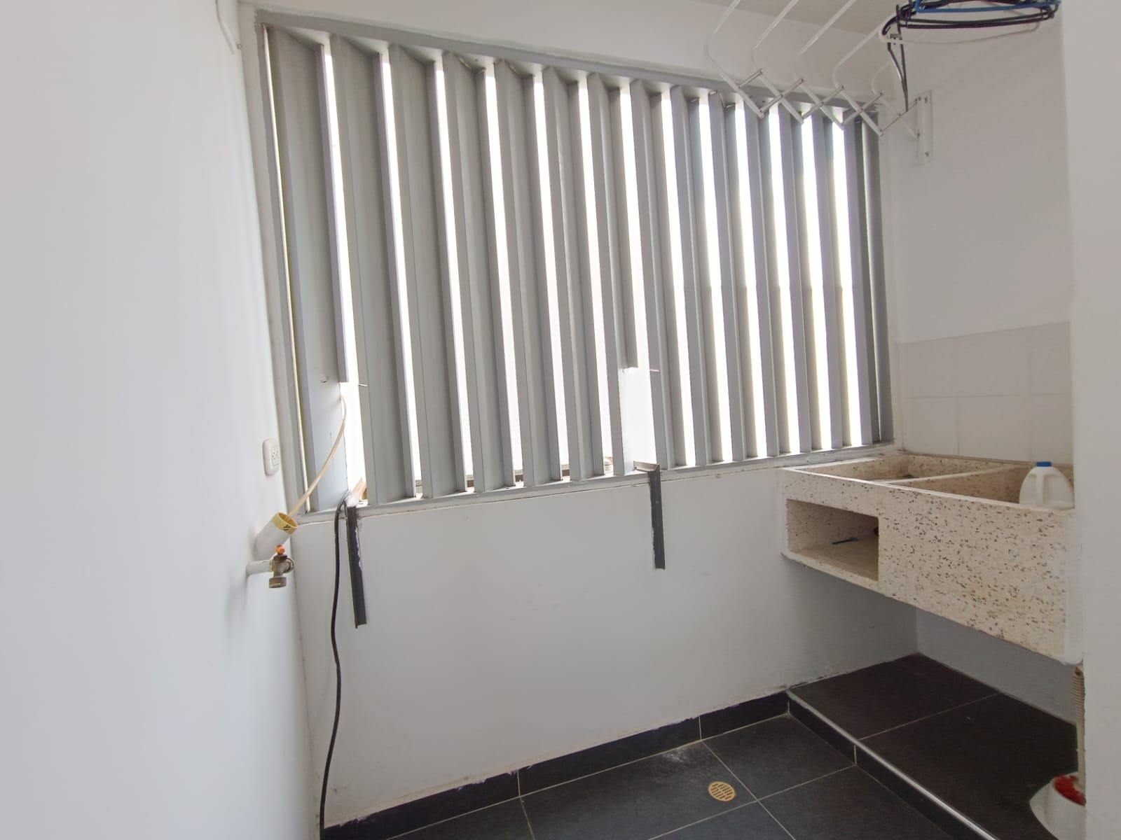 ARRIENDO APARTAMENTO EN LA ESTANCIA-YUMBO - VALLE DEL CAUCA
