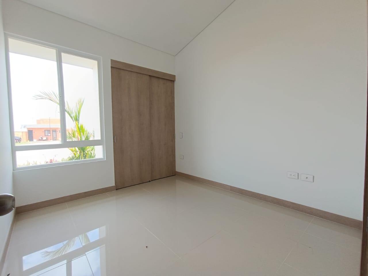 CASA PARA ARRIENDO Y PARA ESTRENAR EN LA HACIENDA EL CASTILLO