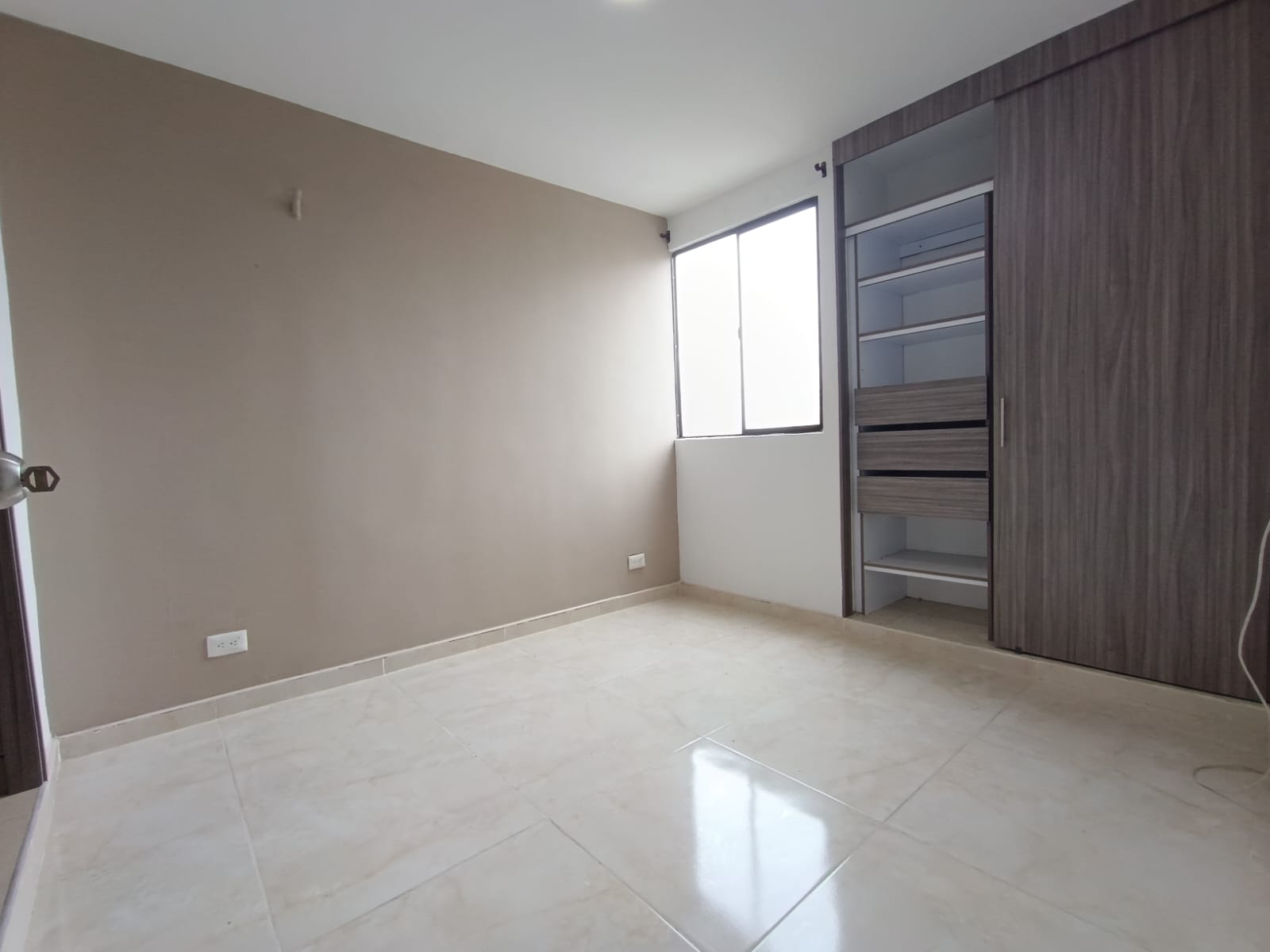 ARRIENDO APARTAMENTO EN CR ARRAYANES - PARQUE NATURA