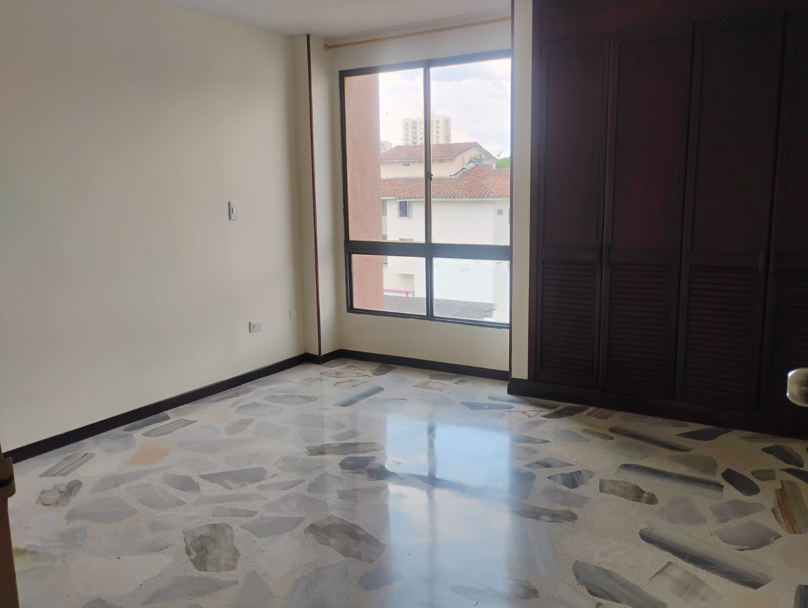 ARRENDO APARTAMENTO AL NORTE DE CALI EDI PRADOS DEL NORTE