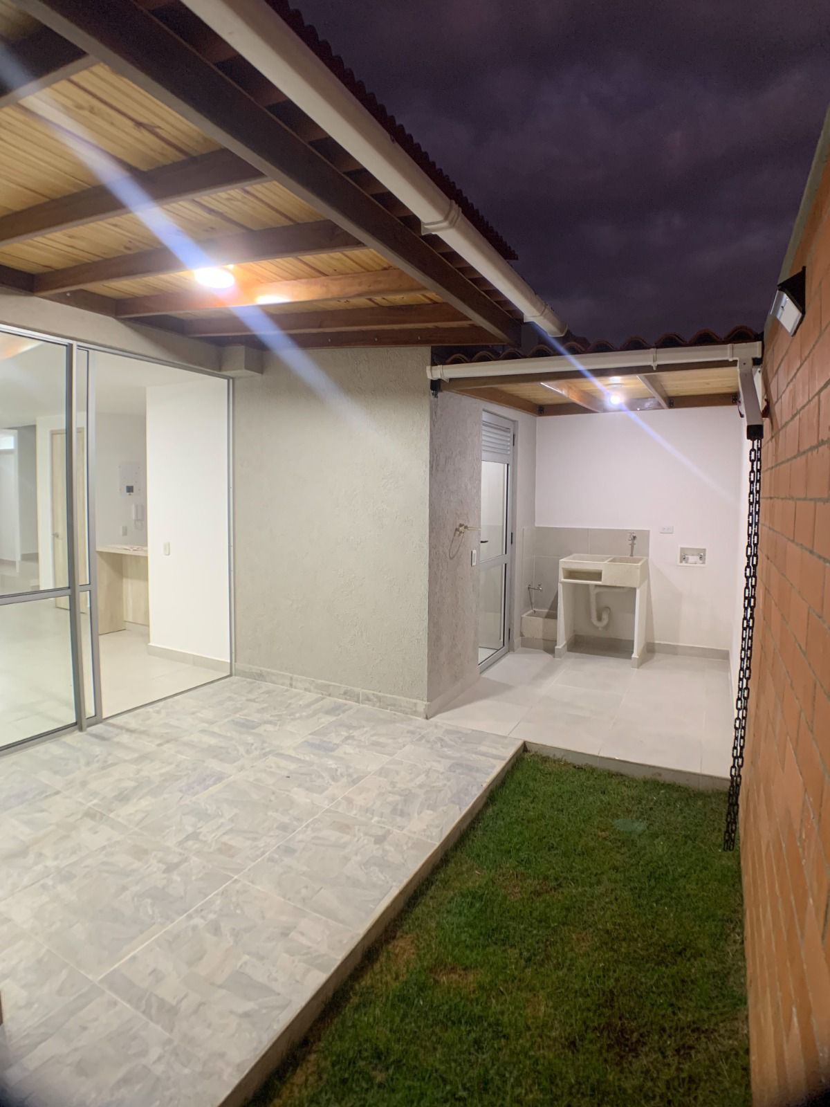 VENTA DE CASA EN EL CASTILLO CR KINKINA