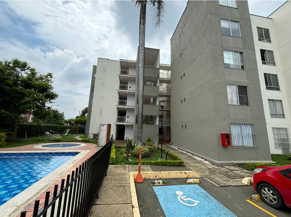 ARRIENDO APARTAMENTO EN VALLE DEL LILI -CALI