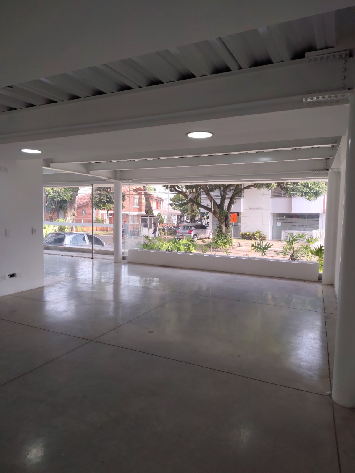 ARRIENDO CONSULTORIO EN SAN FERNANDO -CALI