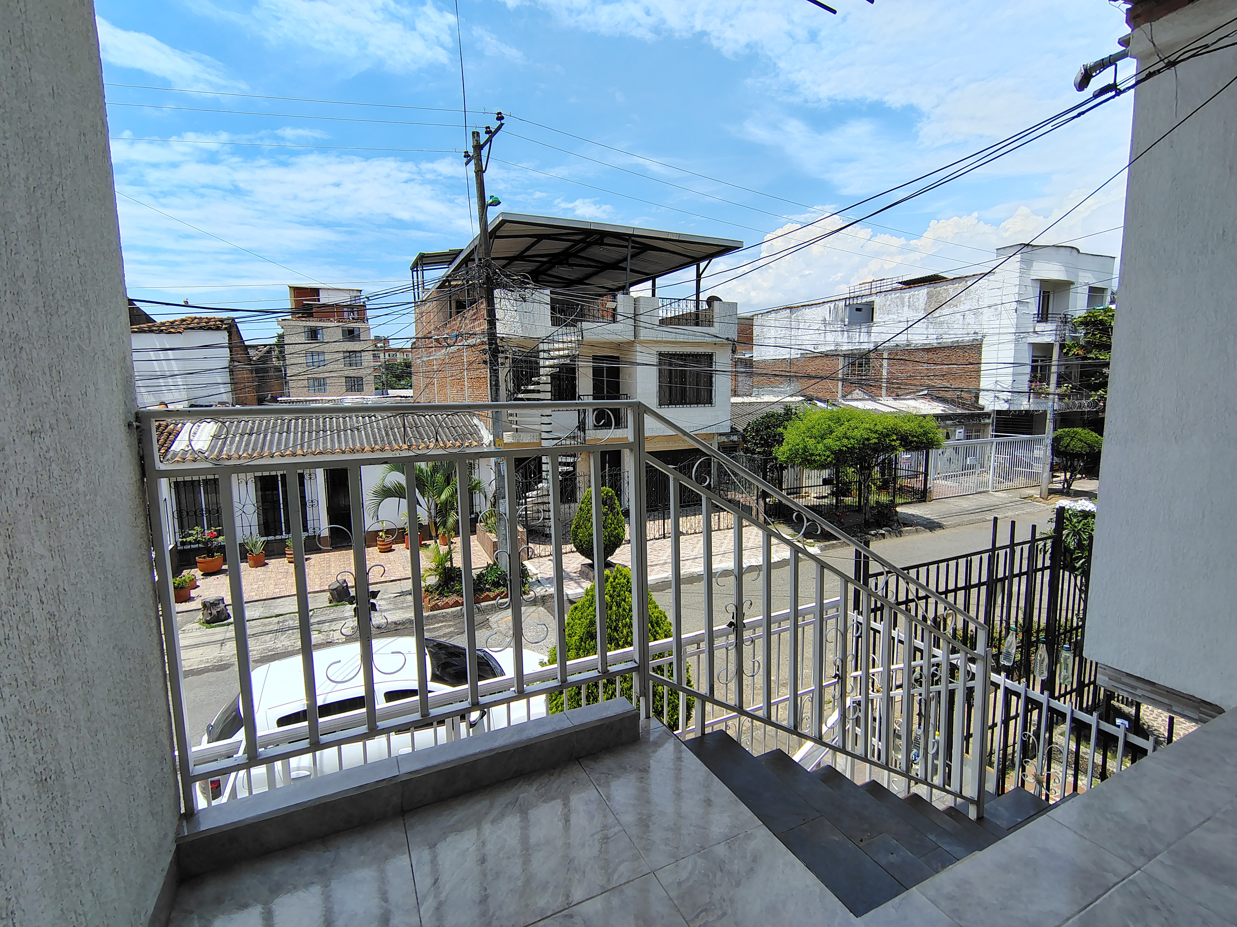 ARRIENDO APARTAESTUDIO  EN EL BARRO OLIMPICO 204