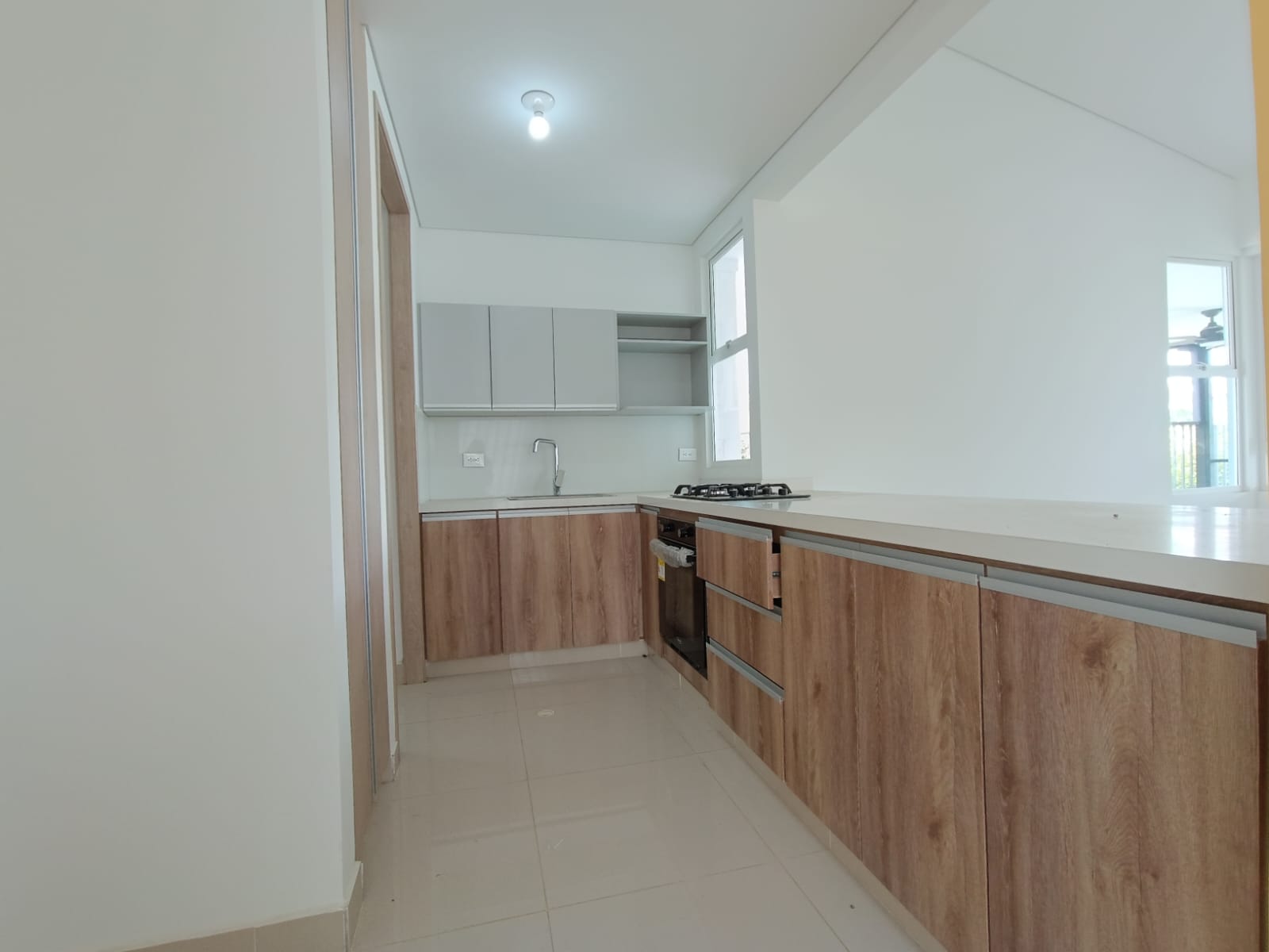 CASA PARA ARRIENDO Y PARA ESTRENAR EN LA HACIENDA EL CASTILLO