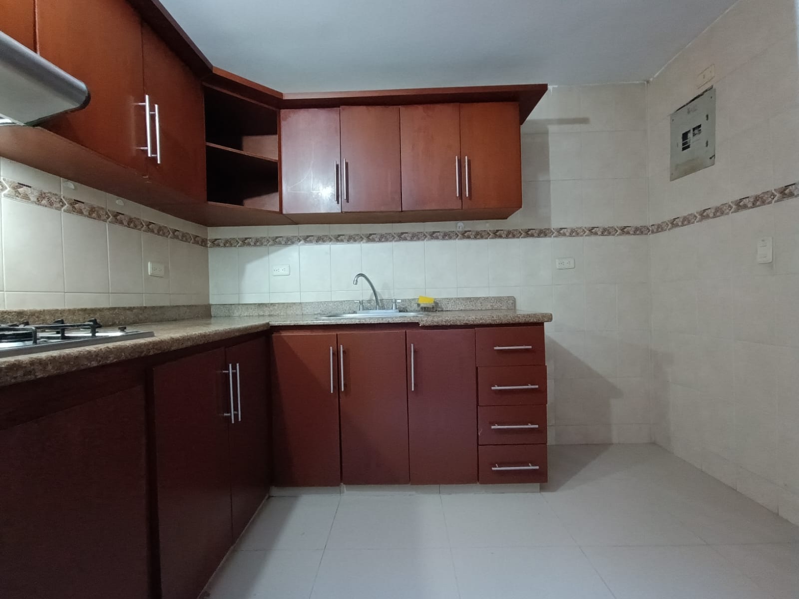 ARRIENDO CASA AL SUR DE CALI -  VALLE DEL LILI CR RESERVAS DEL LILI