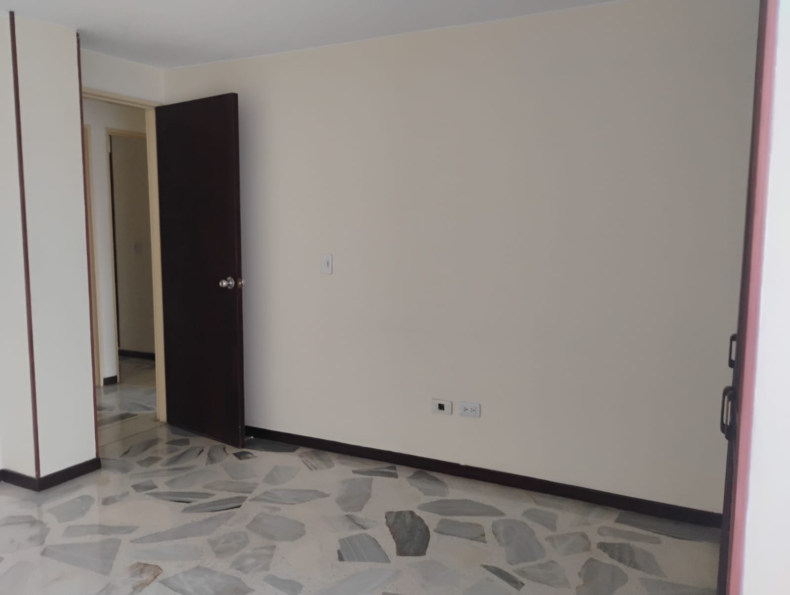 ARRENDO APARTAMENTO AL NORTE DE CALI EDI PRADOS DEL NORTE