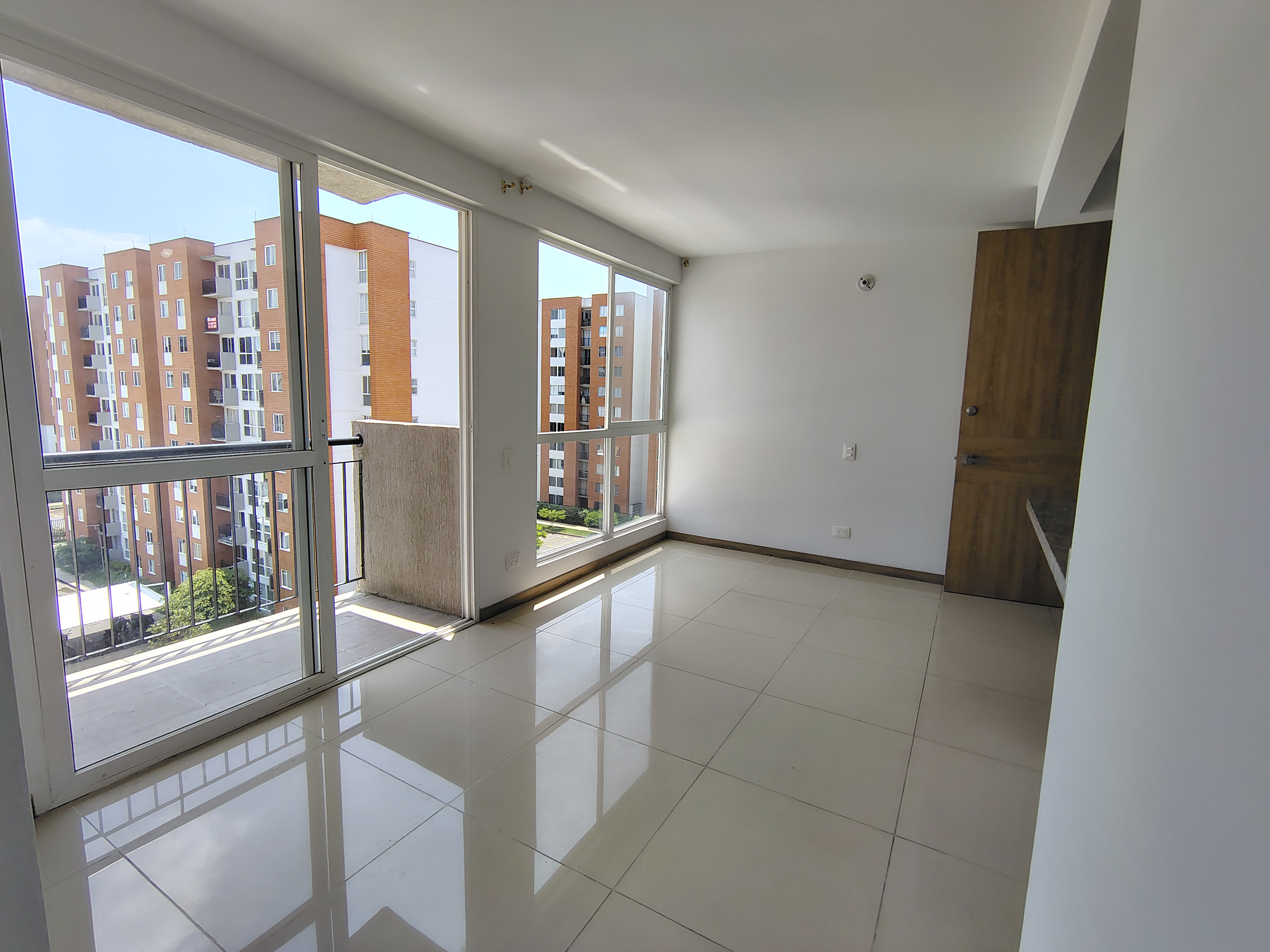 ARRIENDO APARTAMENTO AL SUR DE CALI BARRIO CIUDAD MELÉNDEZ