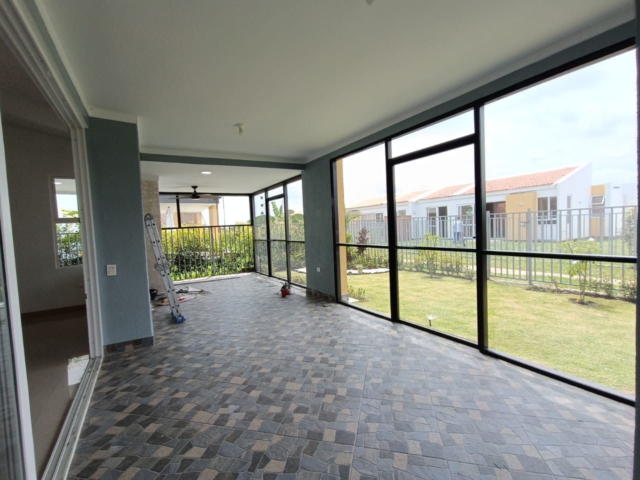 CASA PARA ARRIENDO Y PARA ESTRENAR EN LA HACIENDA EL CASTILLO