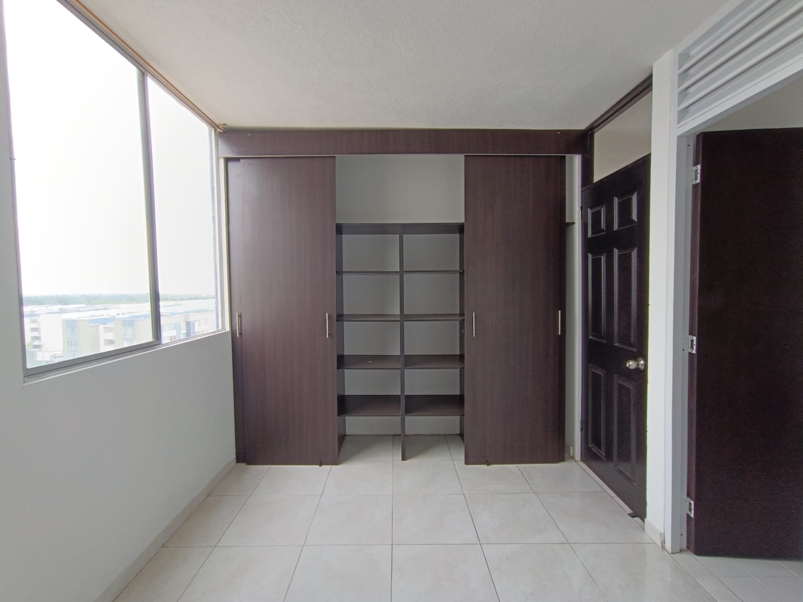 APARTAMENTO PARA VENTA EN EL BARRIO LA ESTANCIA - YUMBO-VALLE.