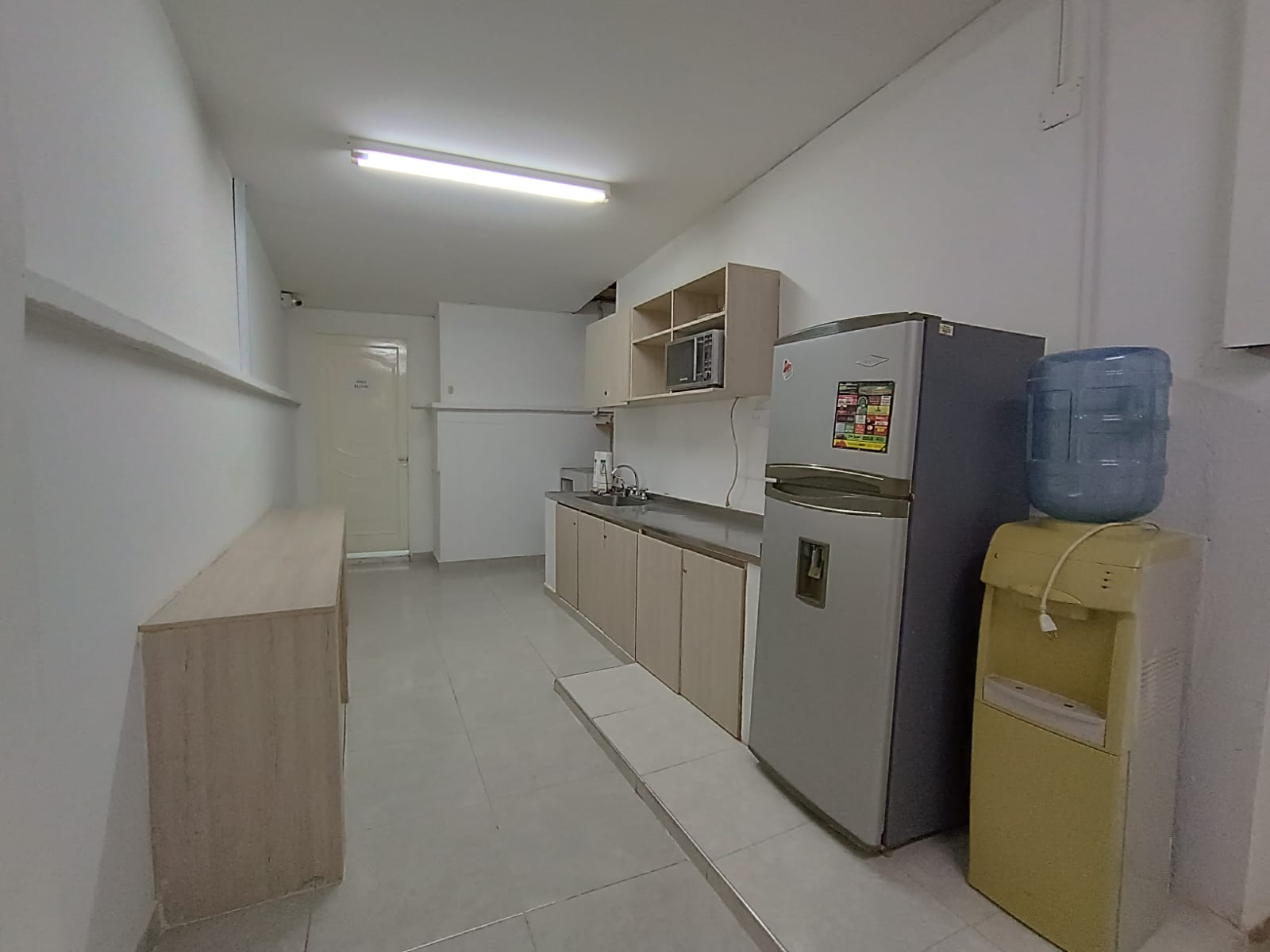 OFICINA PARA ARRIENDO EN EL BARRIO LA FLORA