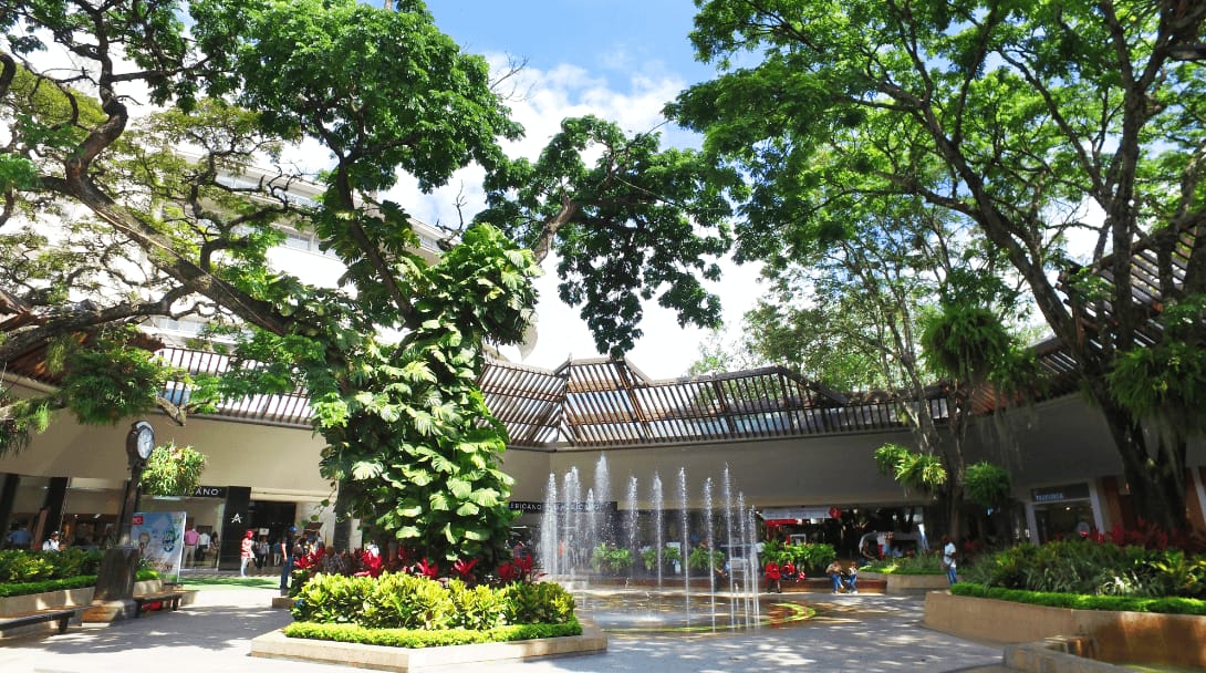 LOCAL COMERCIAL EN ARRIENDO EN CALI CC UNICENTRO