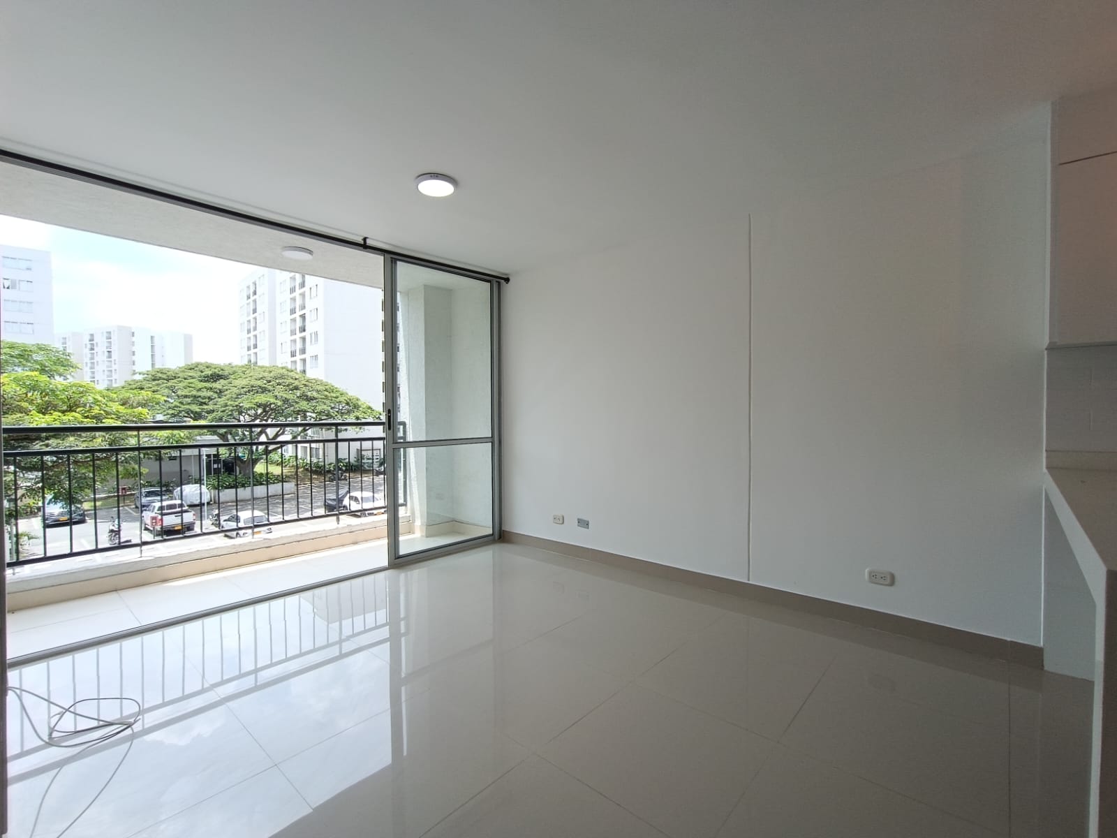 APARTAMENTO PARA ARRIENDO EN CIUDAD GUABINAS CR PAMPLONA