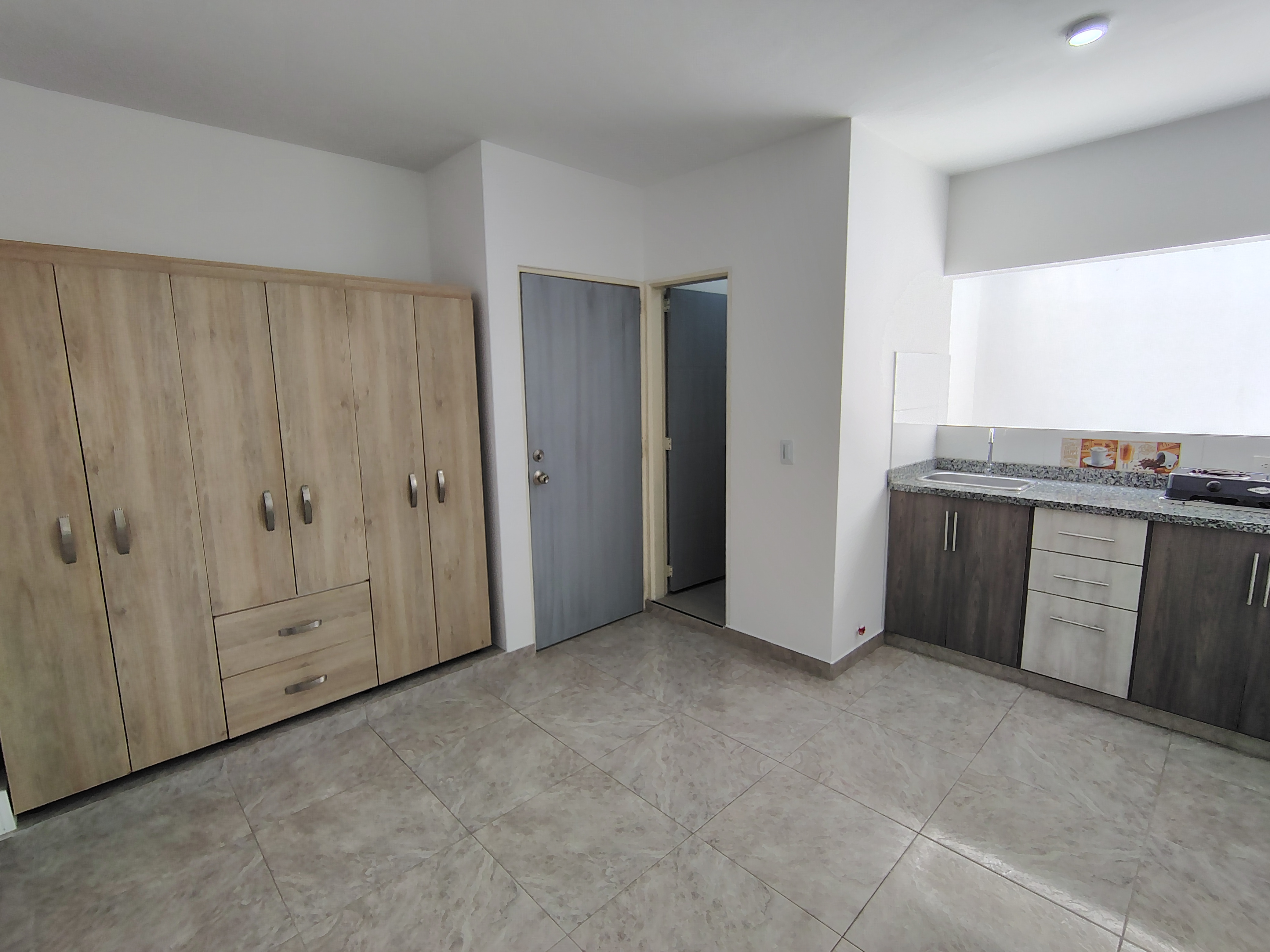 ARRIENDO APARTAESTUDIO  EN EL BARRO OLIMPICO 203