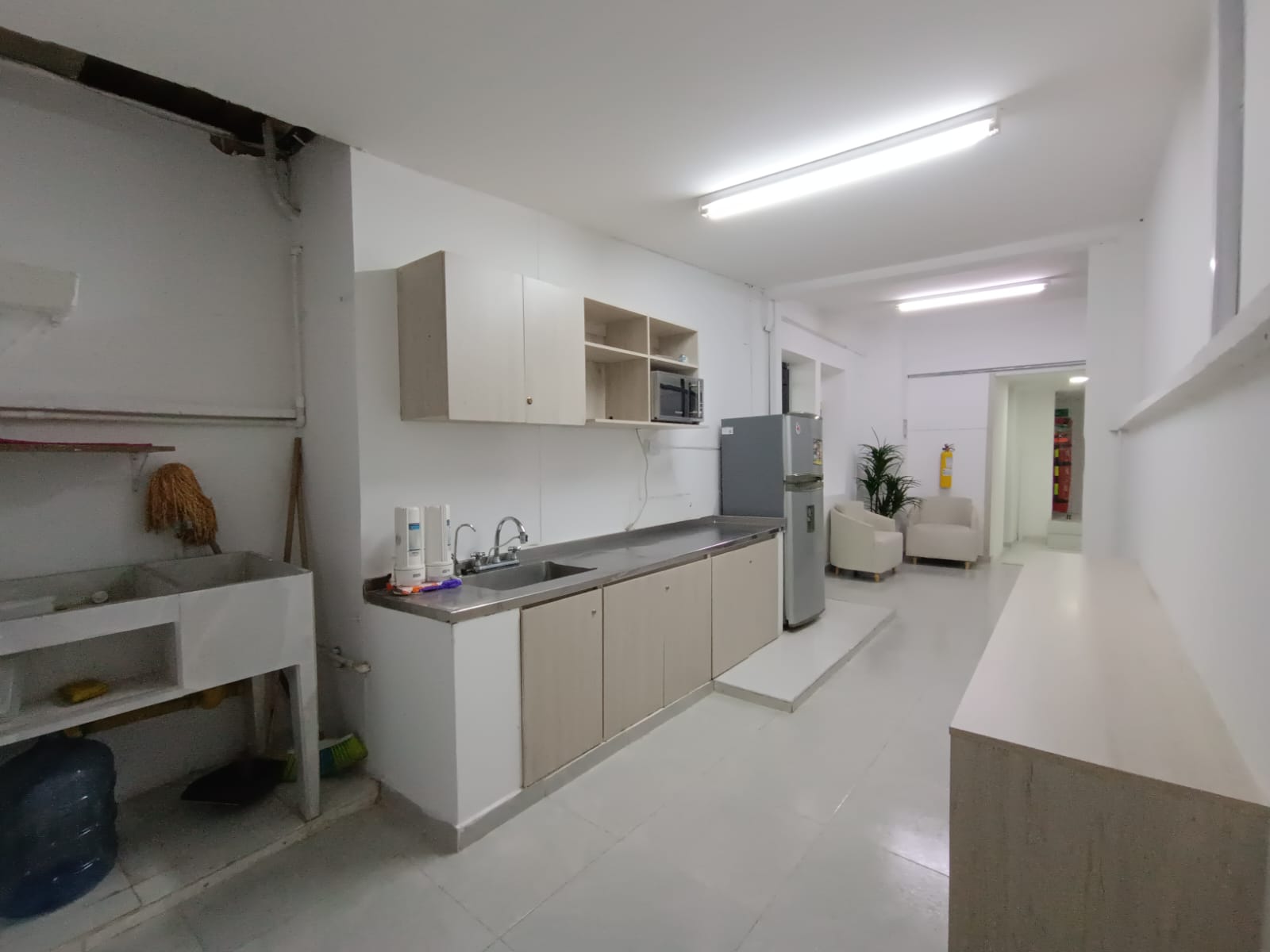 OFICINA PARA ARRIENDO EN EL BARRIO LA FLORA