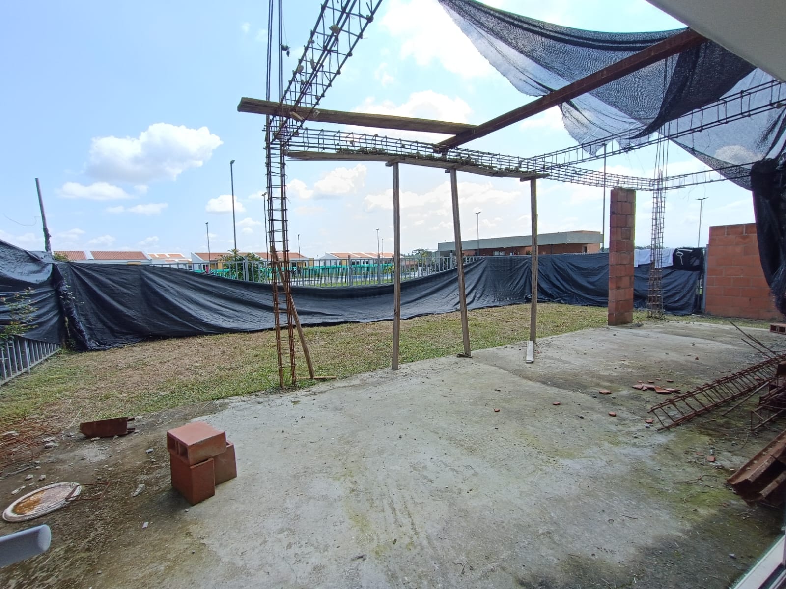 Oportunidad de inversión en El Castillo–Diseña la casa de tus sueños.