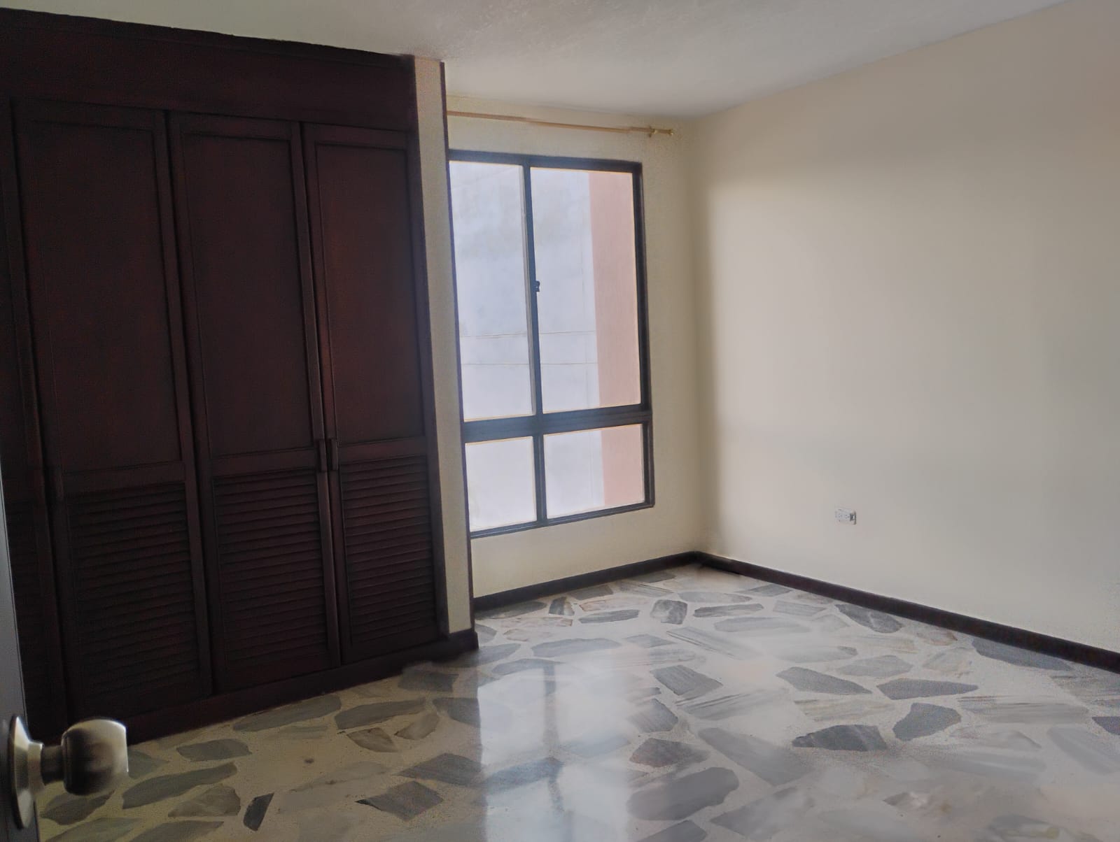 ARRENDO APARTAMENTO AL NORTE DE CALI EDI PRADOS DEL NORTE