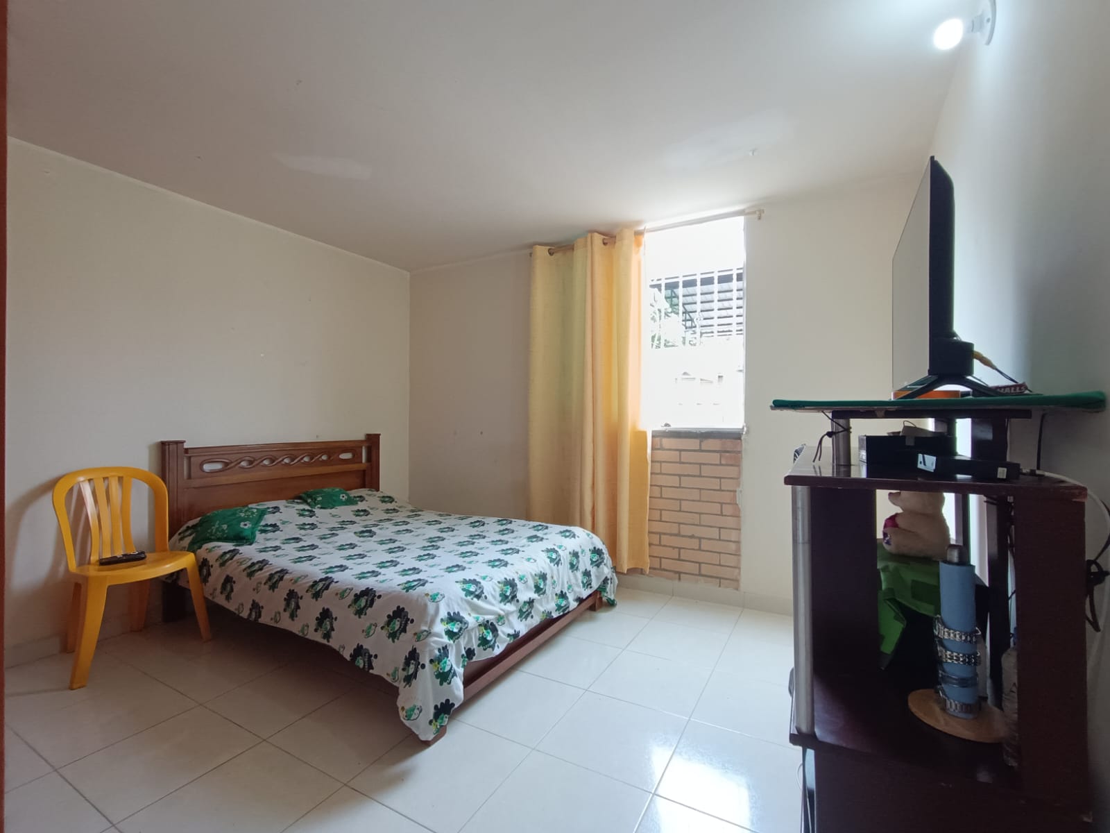 VENDO CASA ESQUINERA DE DOS PISOS CON LOCAL INDEPENDIENTE - JAMUNDI