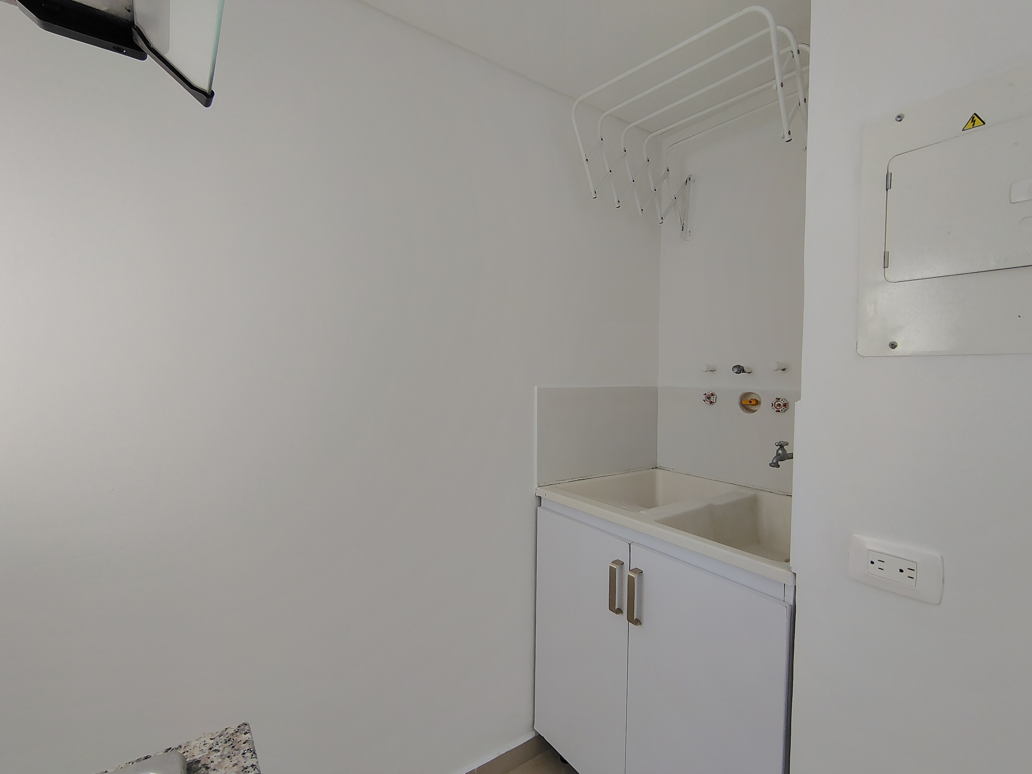 ARRIENDO APARTAMENTO AL SUR DE CALI BARRIO CIUDAD MELÉNDEZ