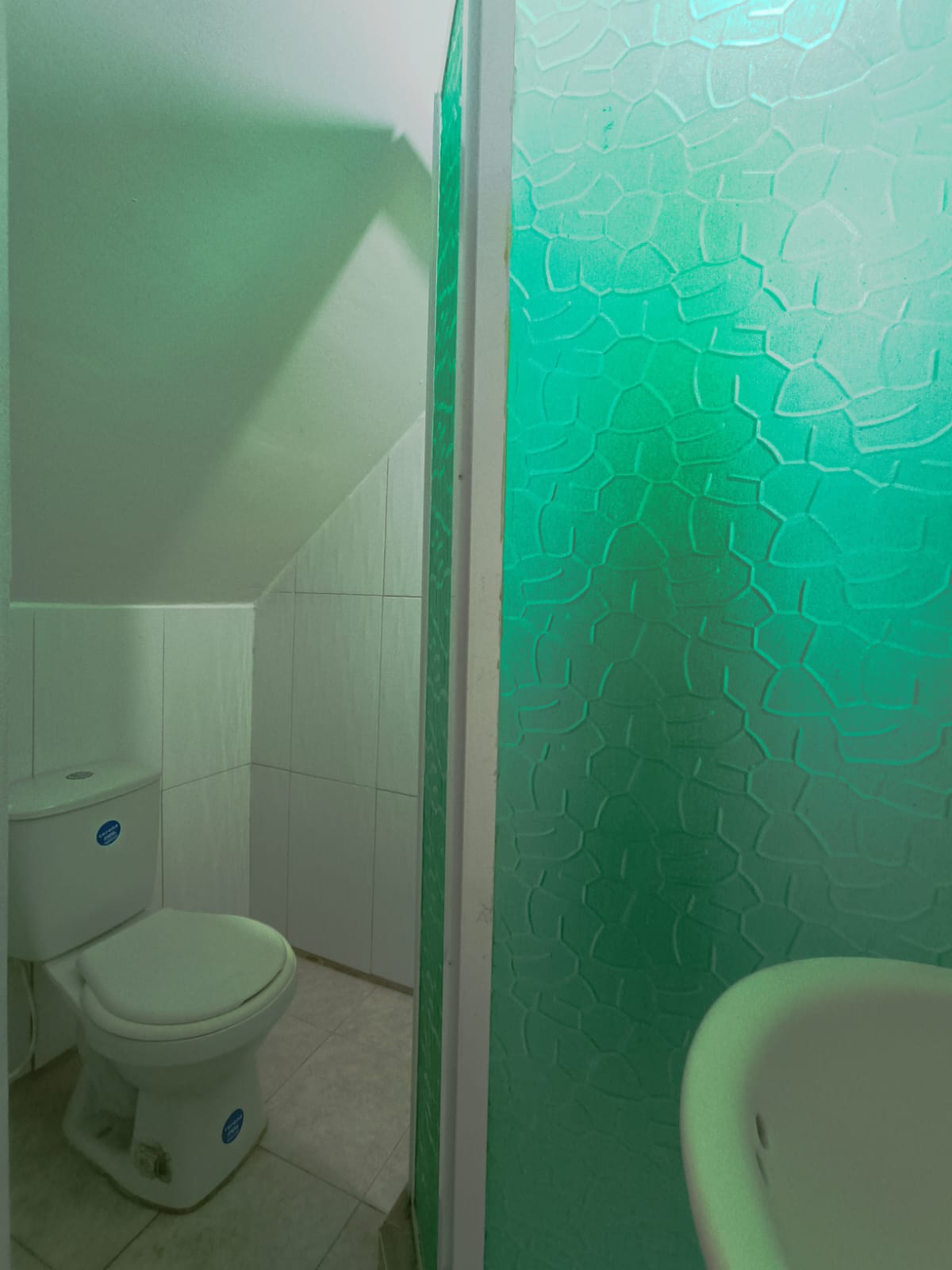 ARRIENDO APARTAESTUDIO DE DOS AMBIENTES - BARRIO EL CEDRO