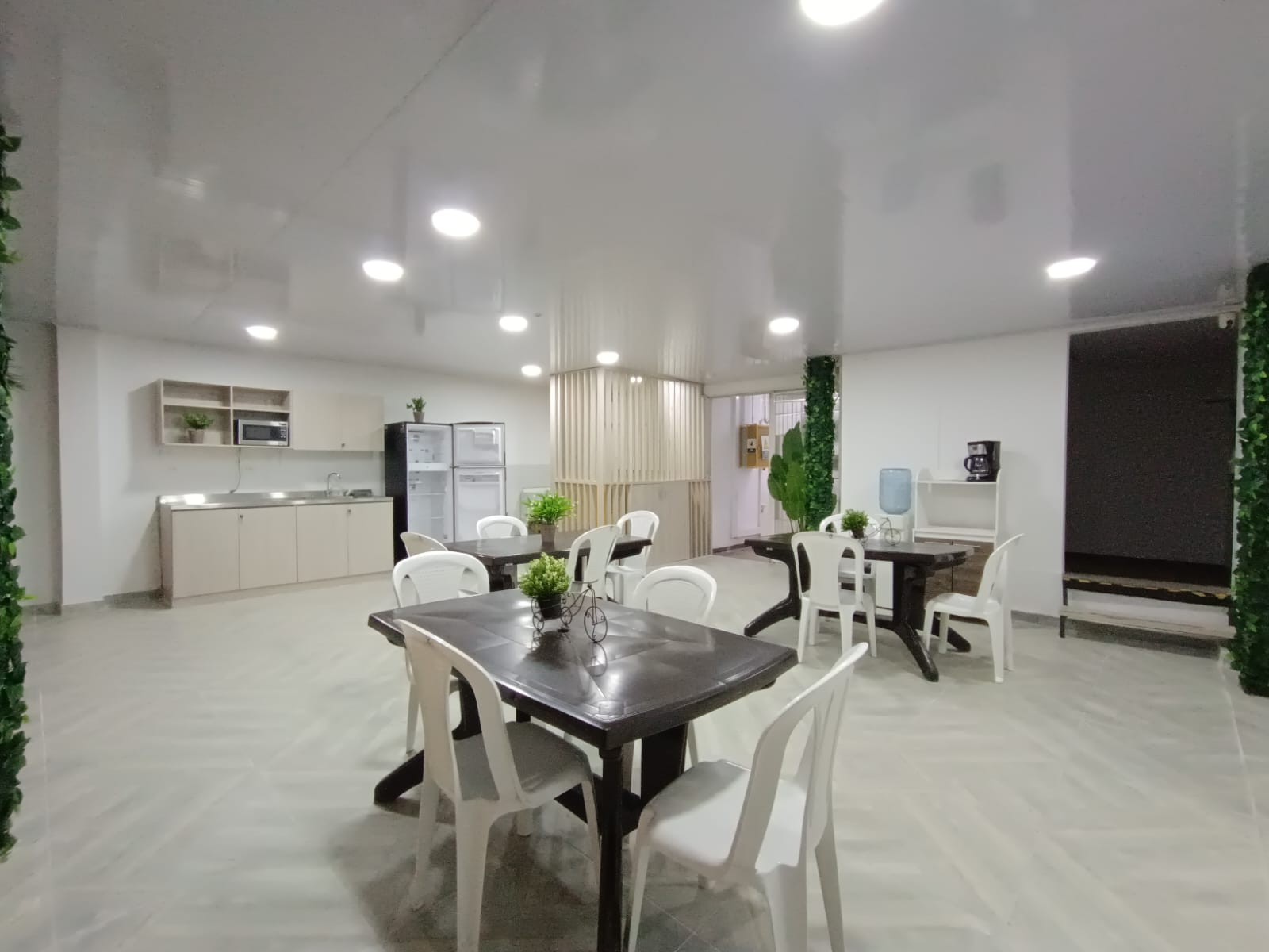 OFICINA PARA ARRIENDO EN EL BARRIO LA FLORA PARA CALL CENTER